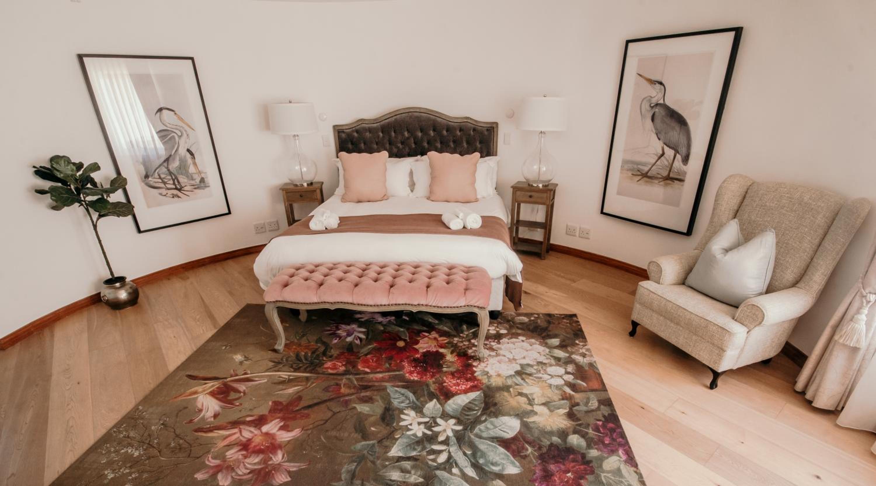 Three-Bedroom Villa - Photo 13