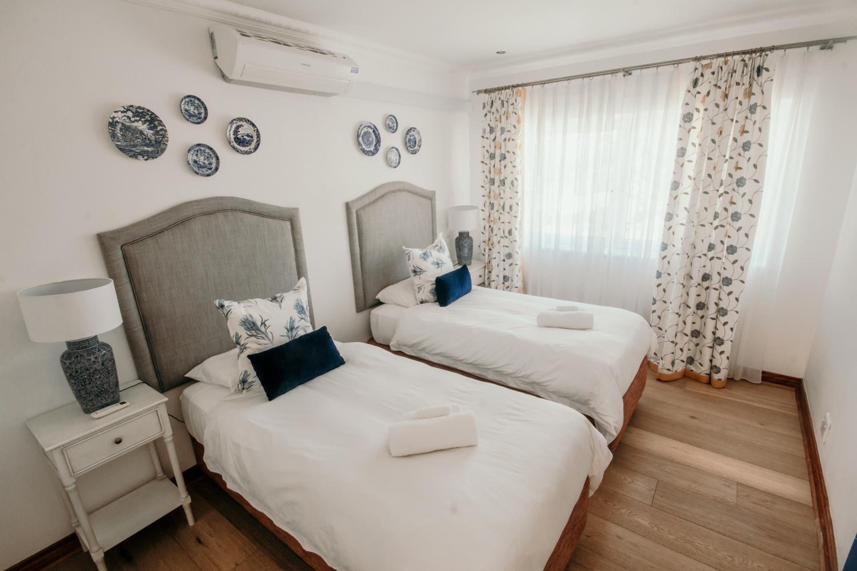 Three-Bedroom Villa - Photo 11