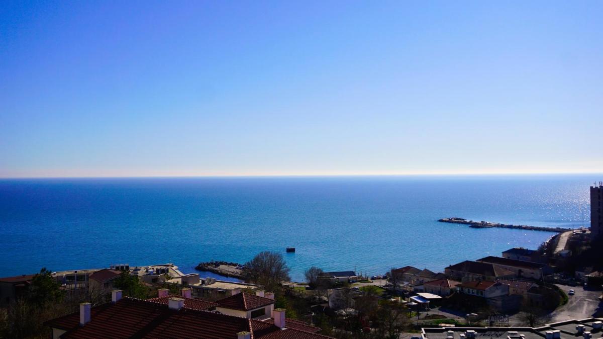 Apartment with Sea View photo 3