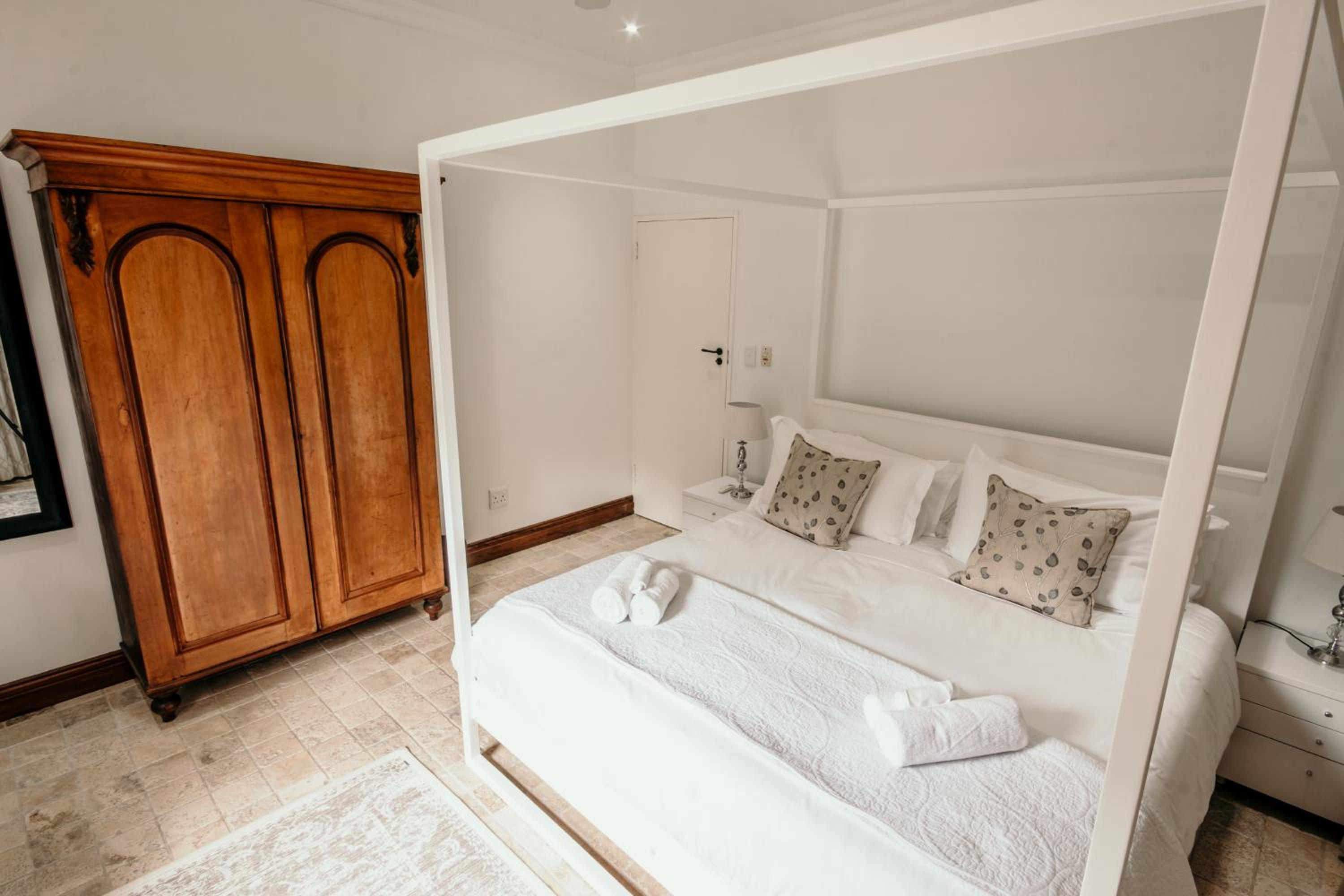 Junior Suite with Mountain View - Photo 1