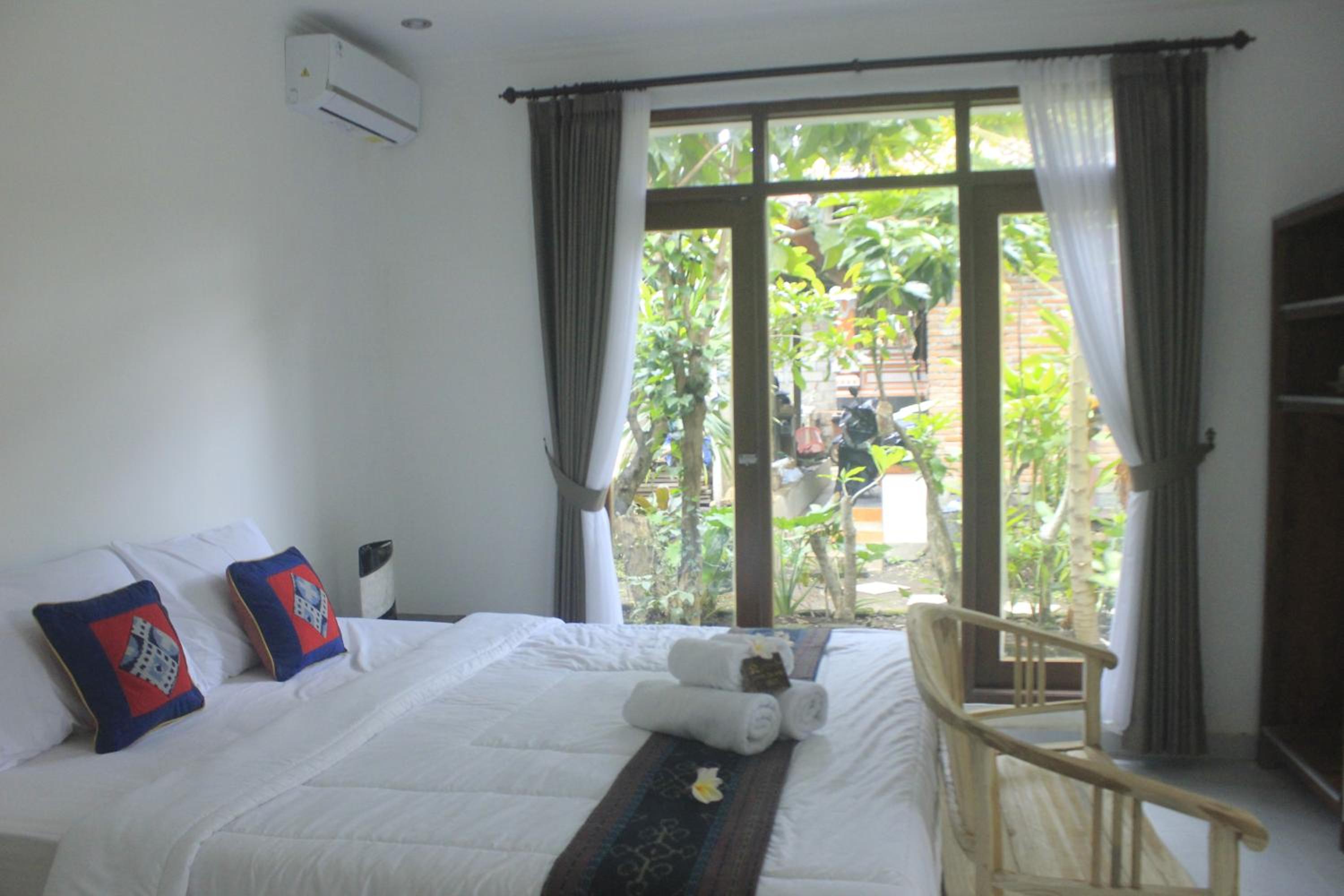 Standard Double Room - Photo 9