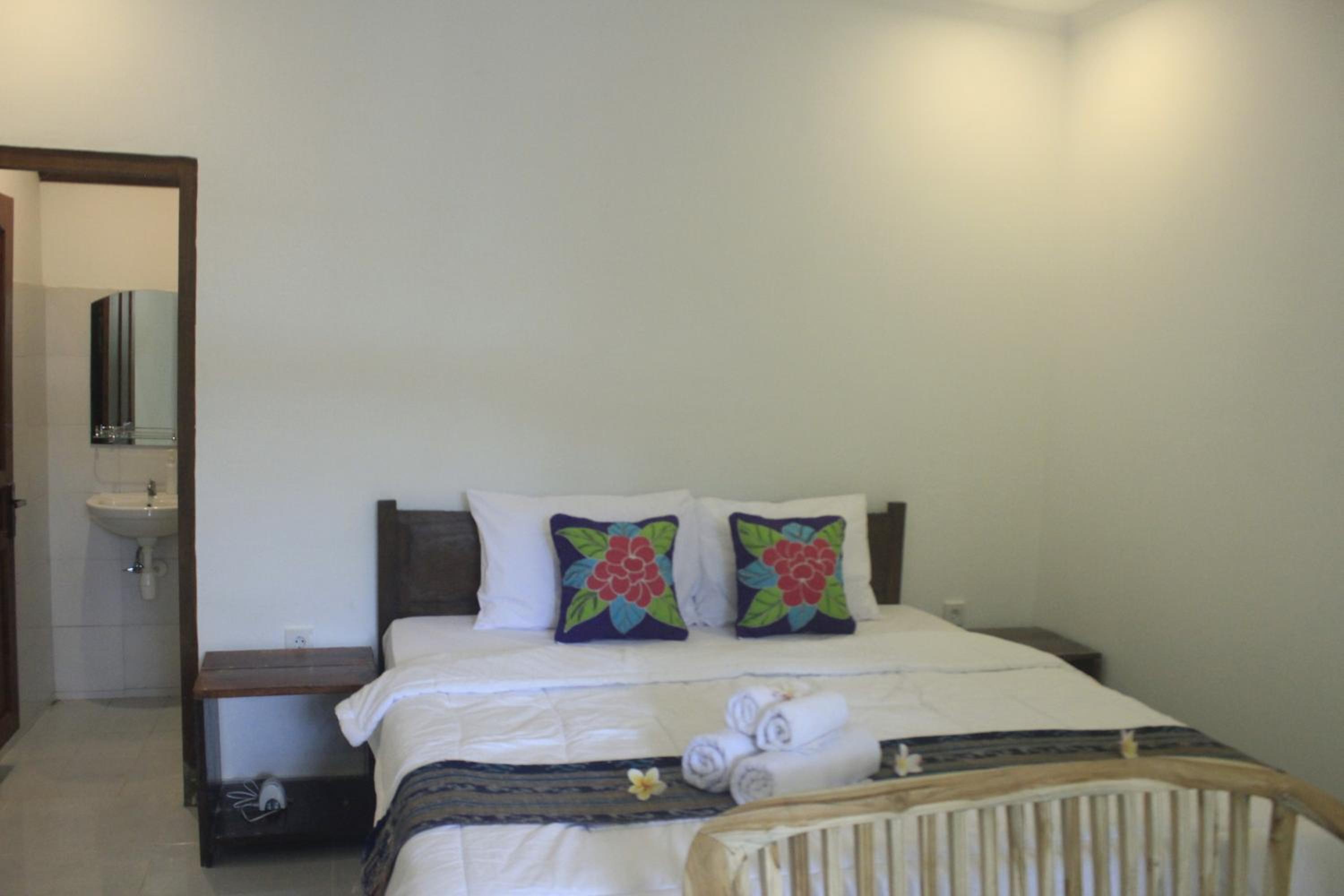 Standard Double Room - Photo 6