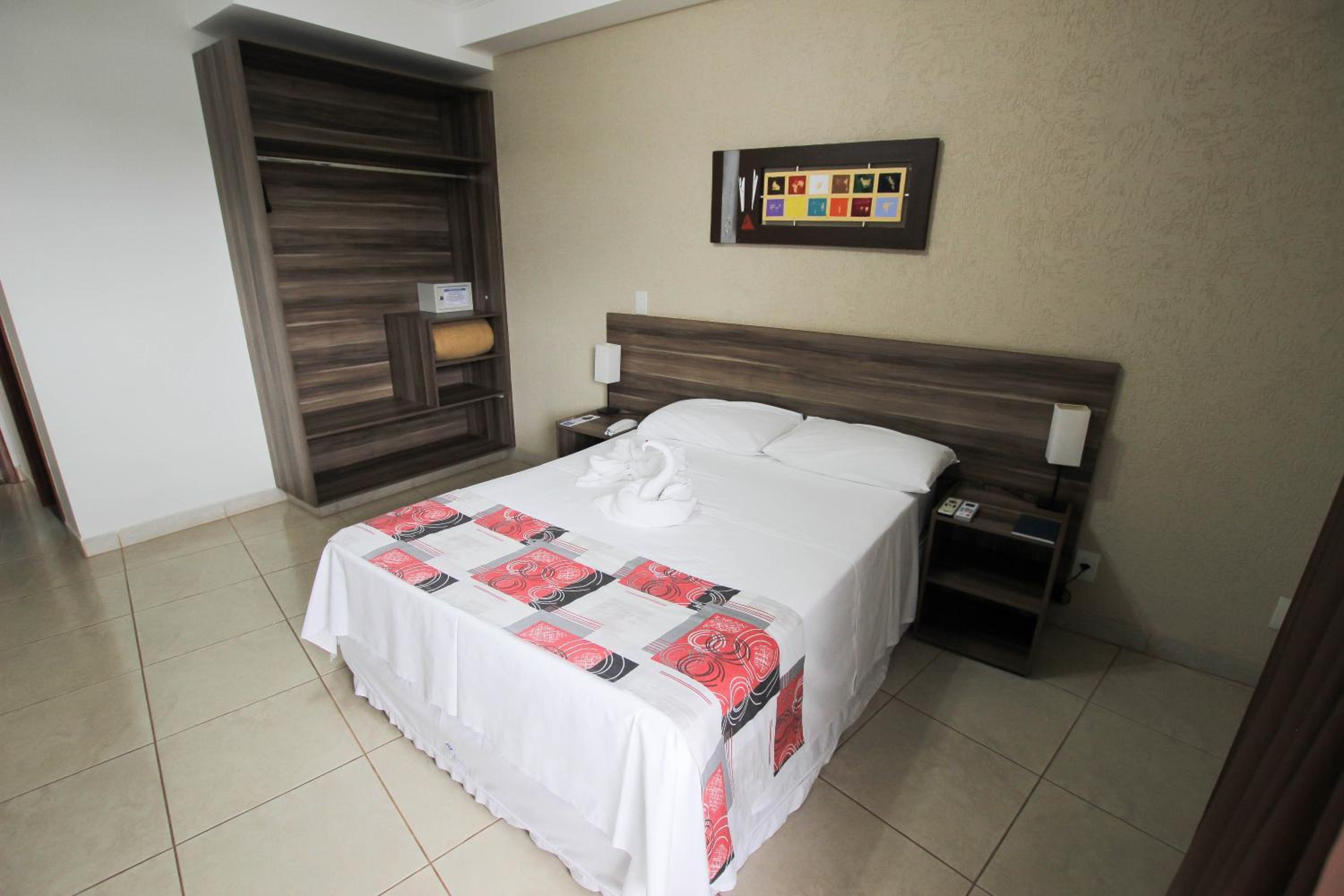 Deluxe Double Room with Balcony - Photo 6