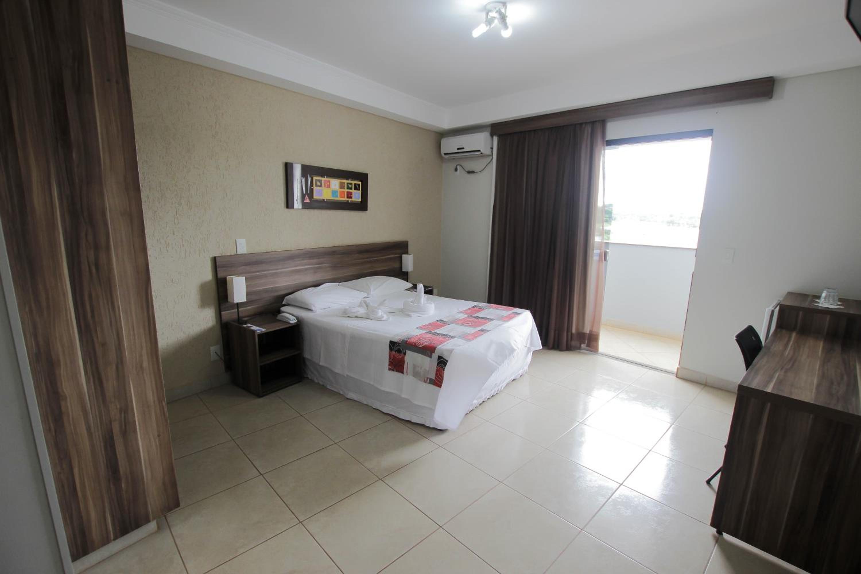 Deluxe Double Room with Balcony - Photo 5