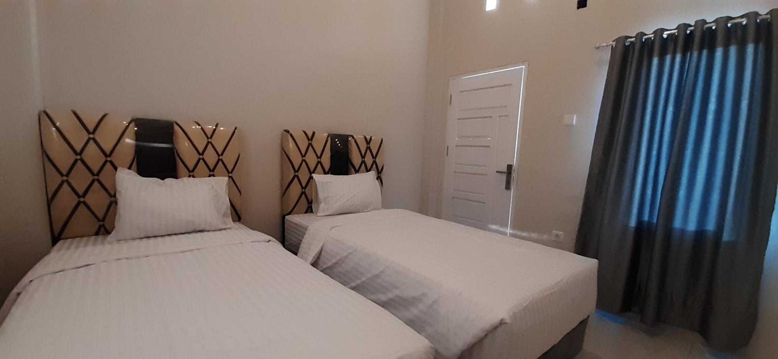 Standard Twin Room photo 3