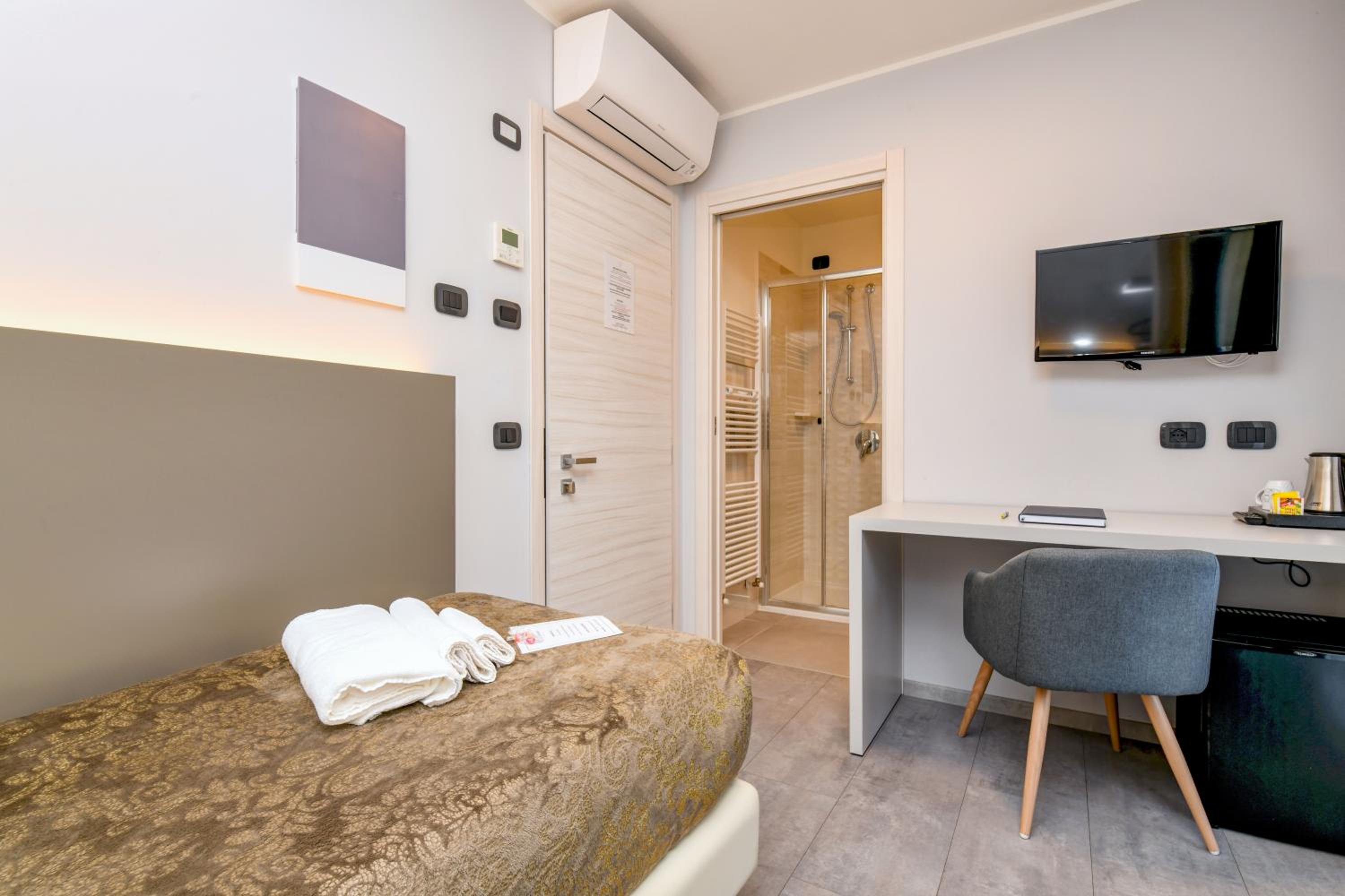 Deluxe Single Room photo 2