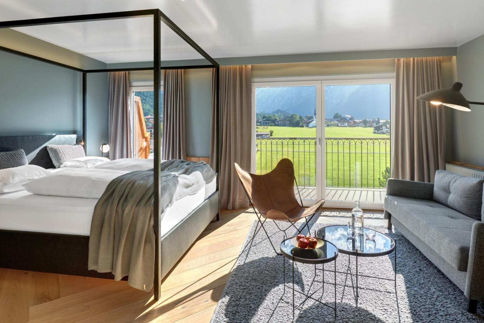 Deluxe Double Room with Mountain View photo 1