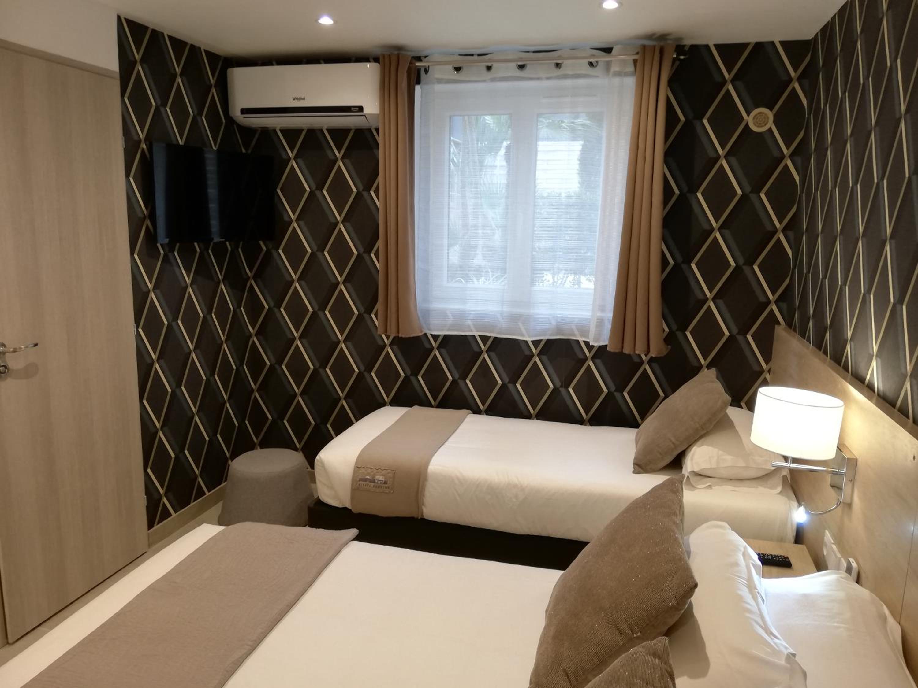 Classic Triple Room photo 1