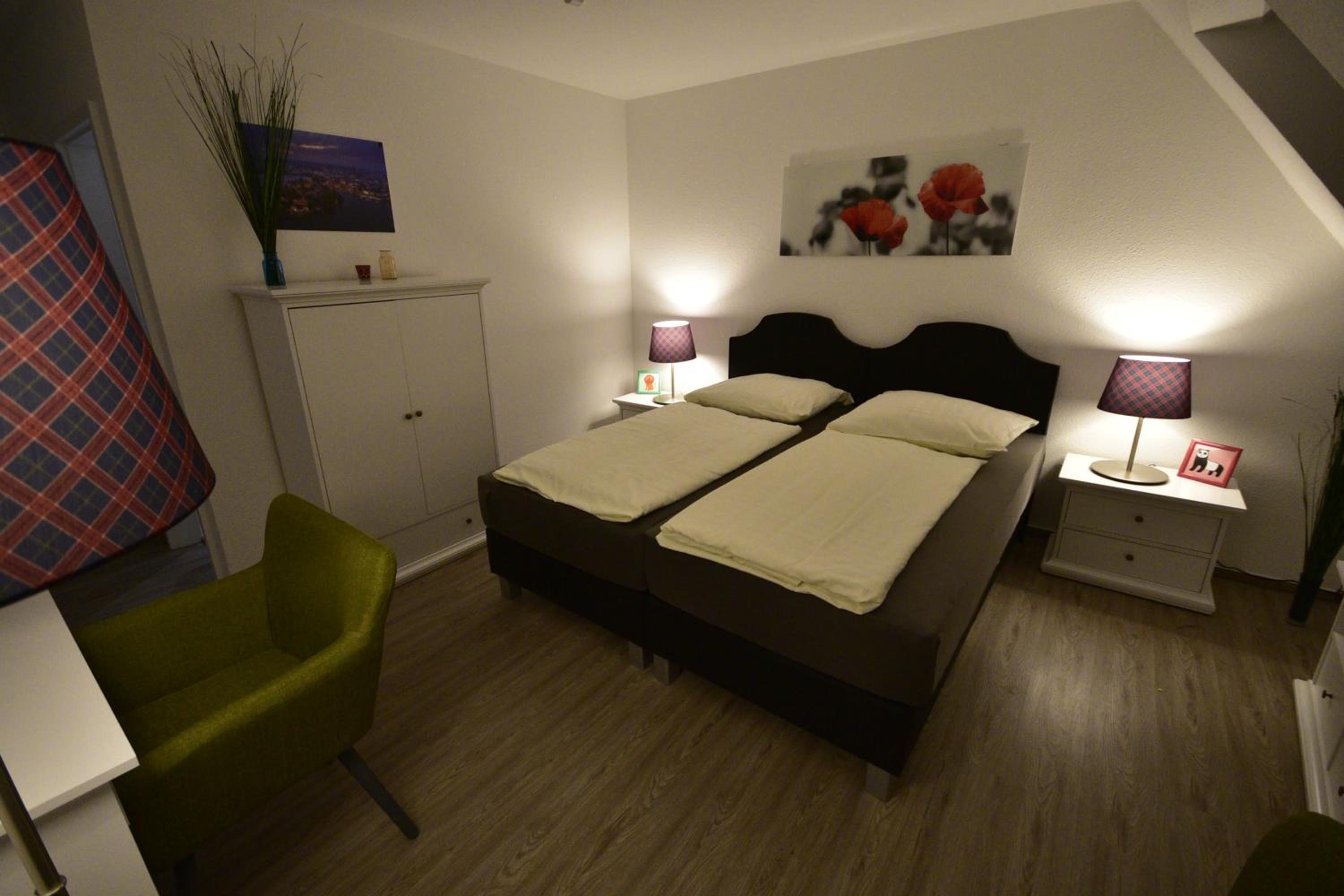 Double Room upper floors - Photo 10