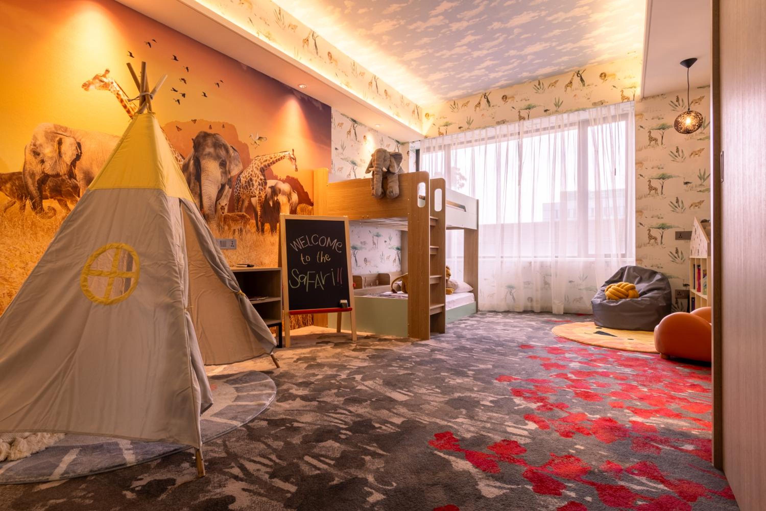 Safari-Themed Suite Safari-Themed Suite