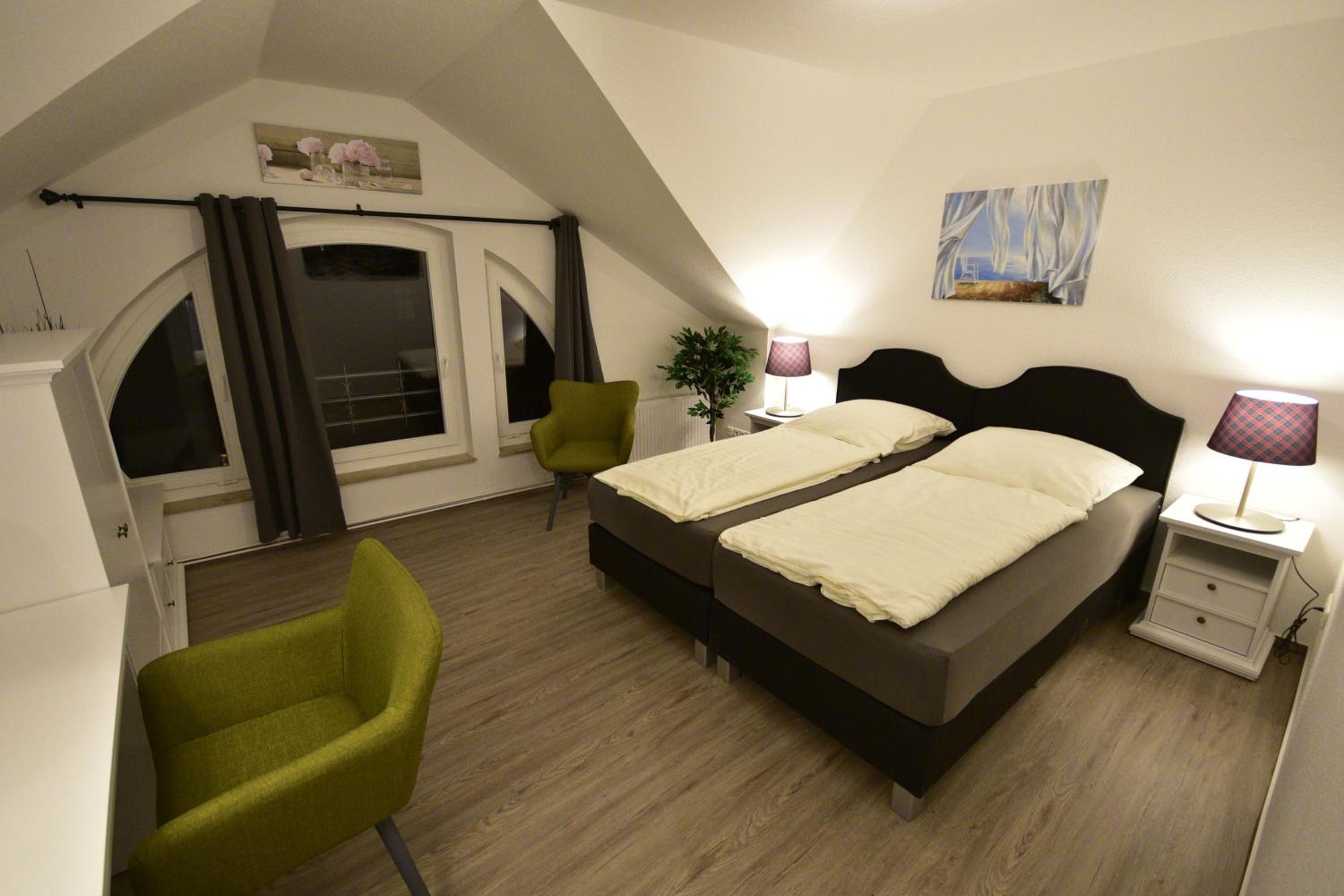 Double Room upper floors - Photo 13