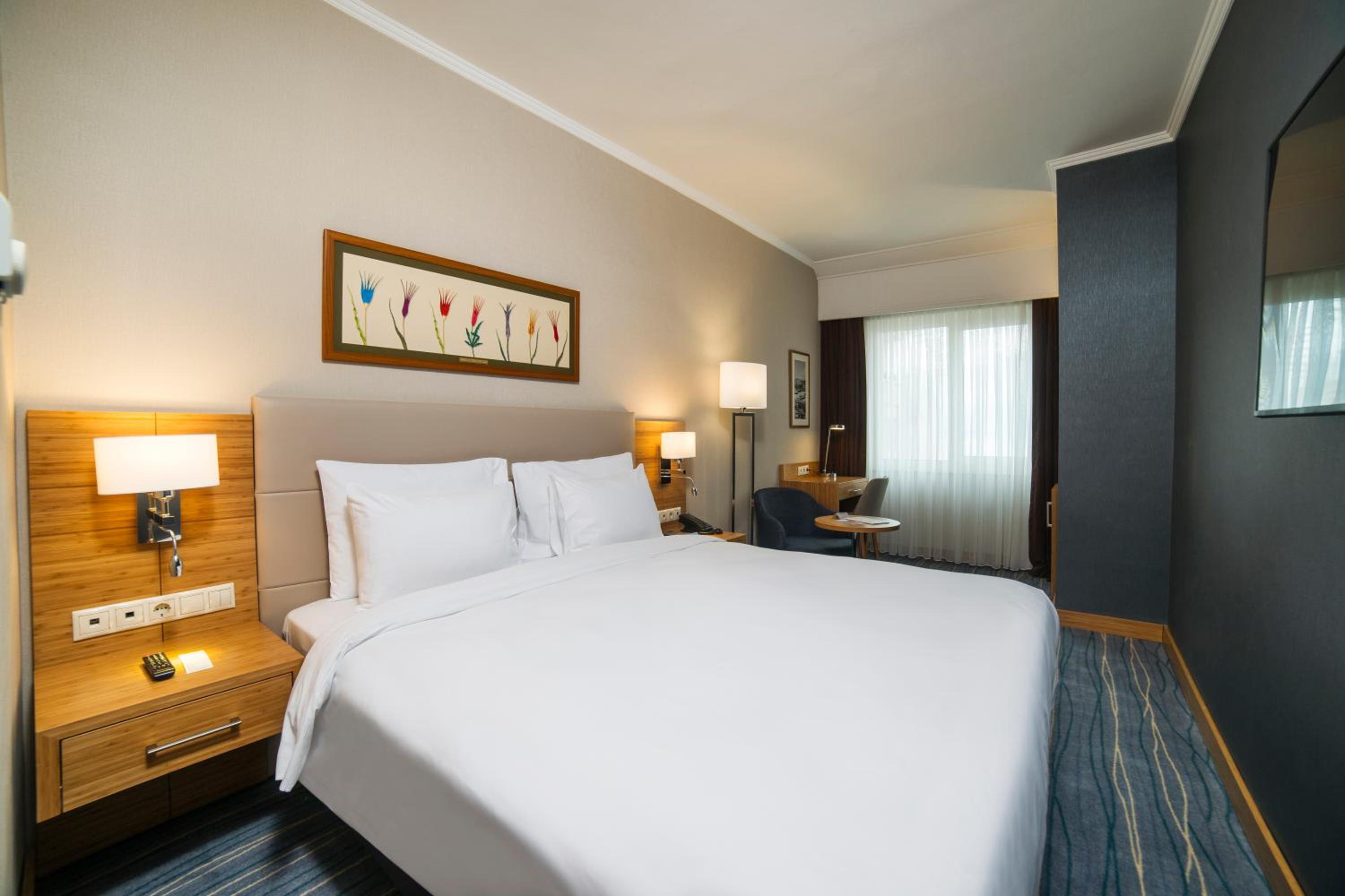 Standard Room with Sea View - Non-Smoking photo 1