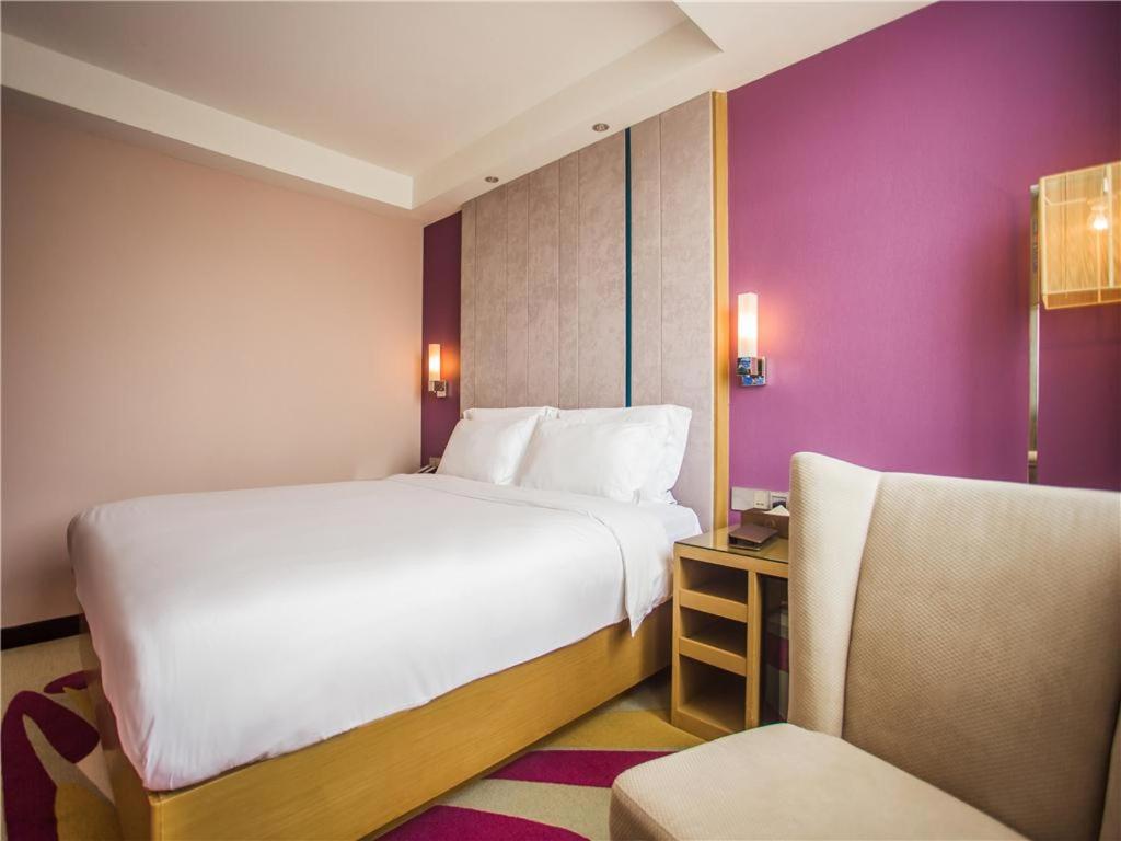 Elegant Double Room photo 1