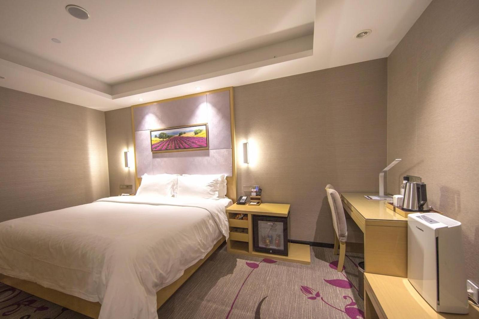 Elegant Double Room photo 1