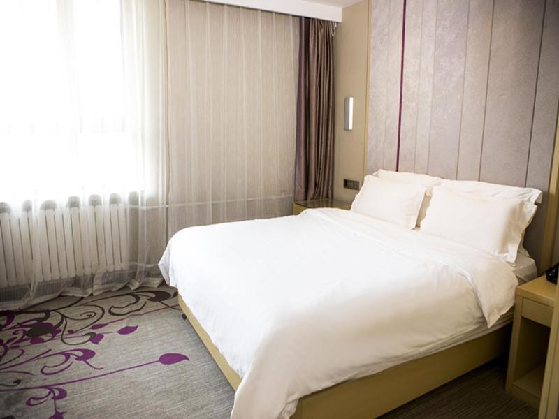 Deluxe King size bed Room