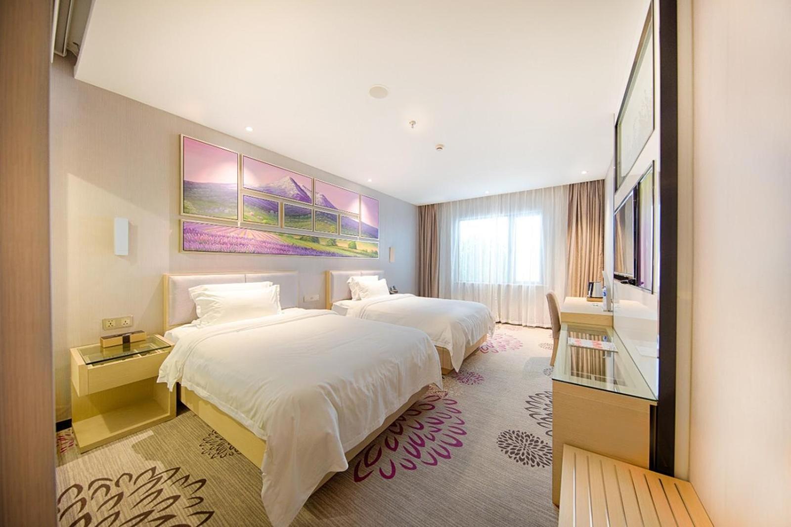 Deluxe Twin Bed Room