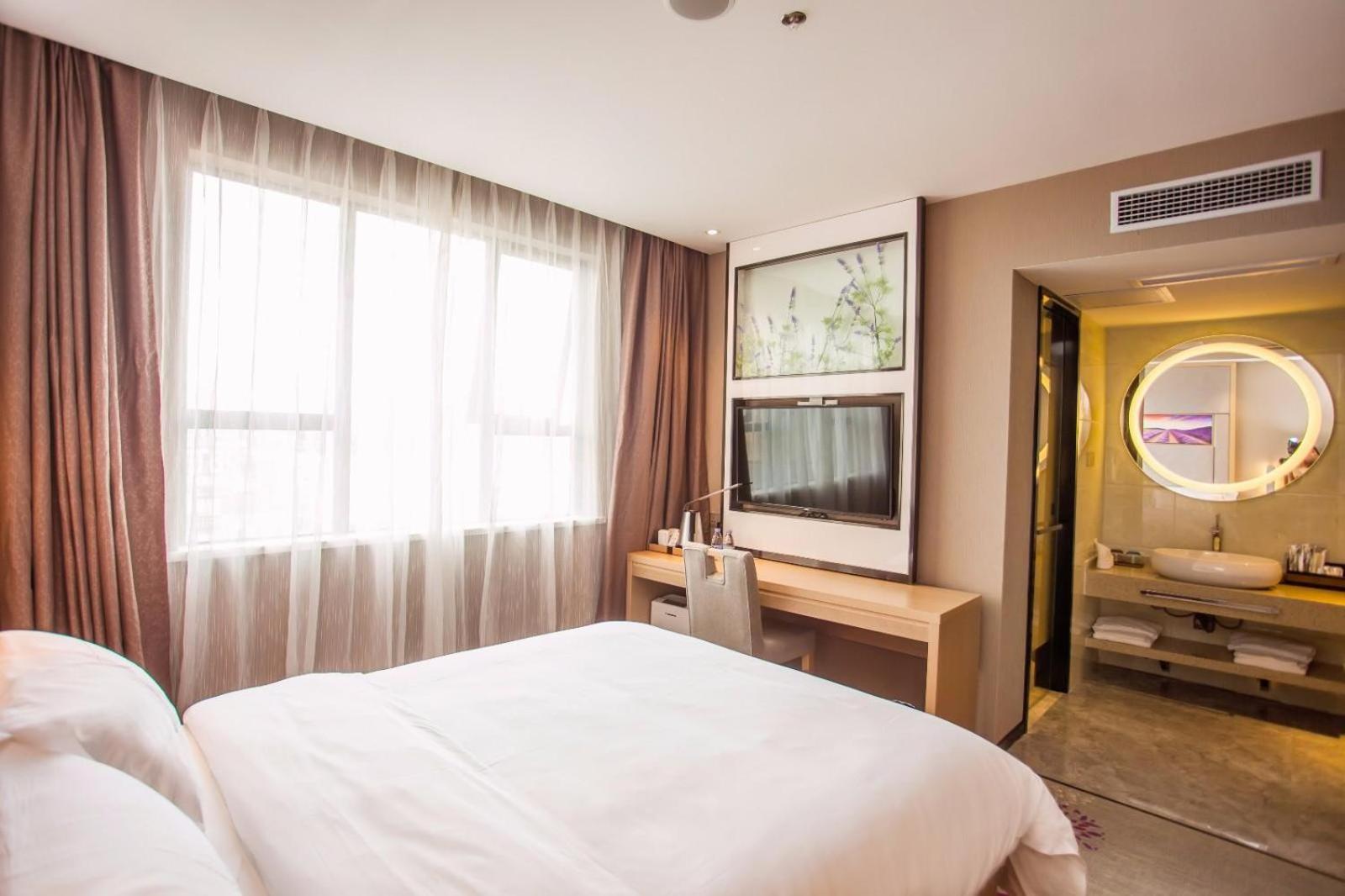 Elegant Double Room photo 3
