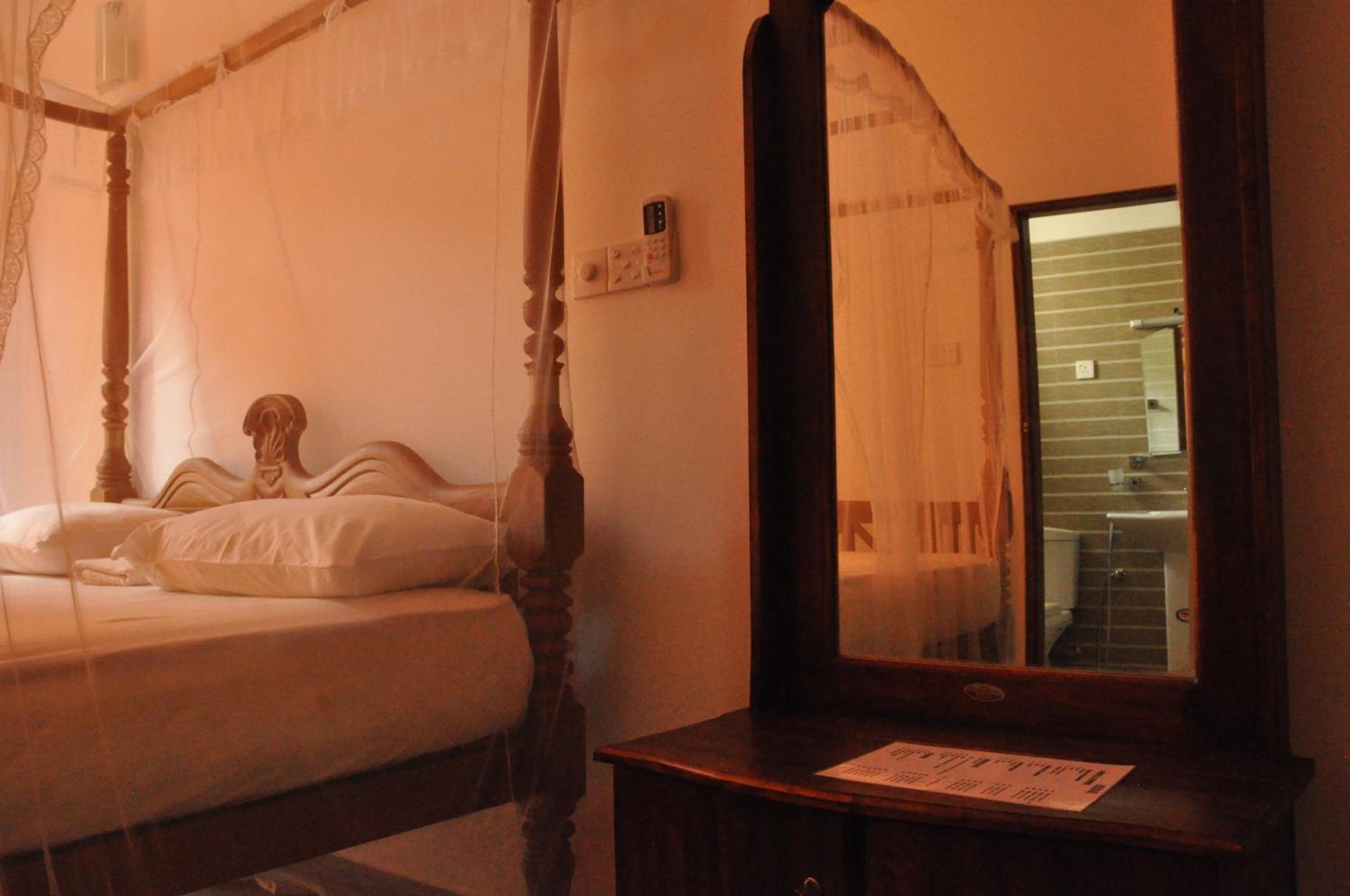Economy Double Room photo 1