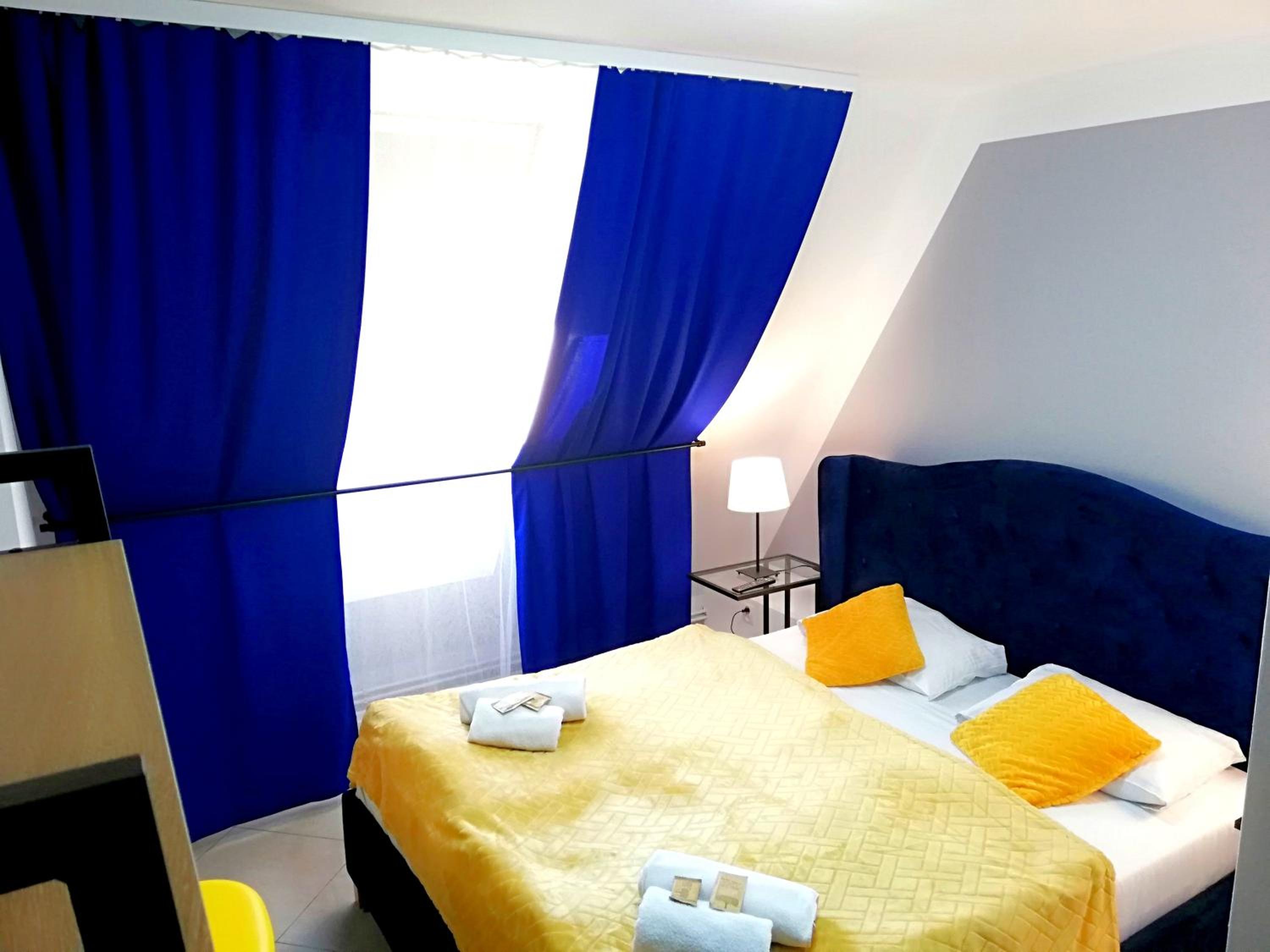 Budget Double Room photo 3