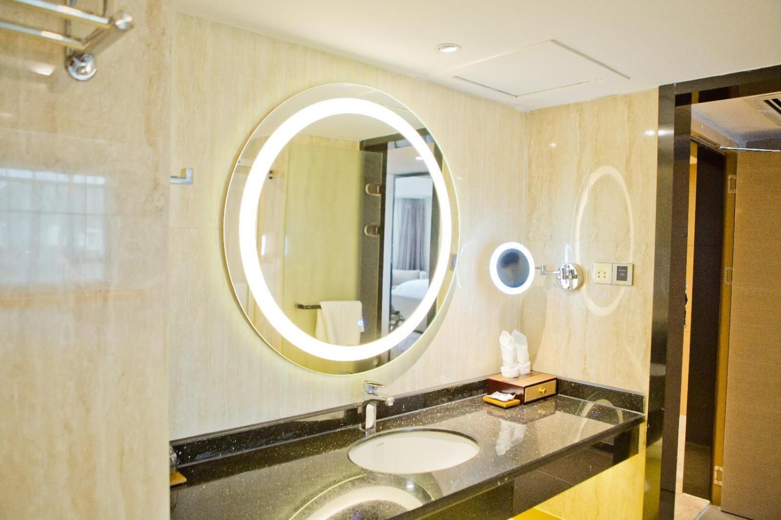 BUSINESS TWIN BED ROOM - Photo 2