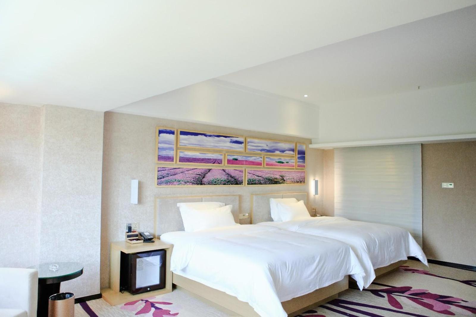Deluxe Twin Bed Room - Photo 1