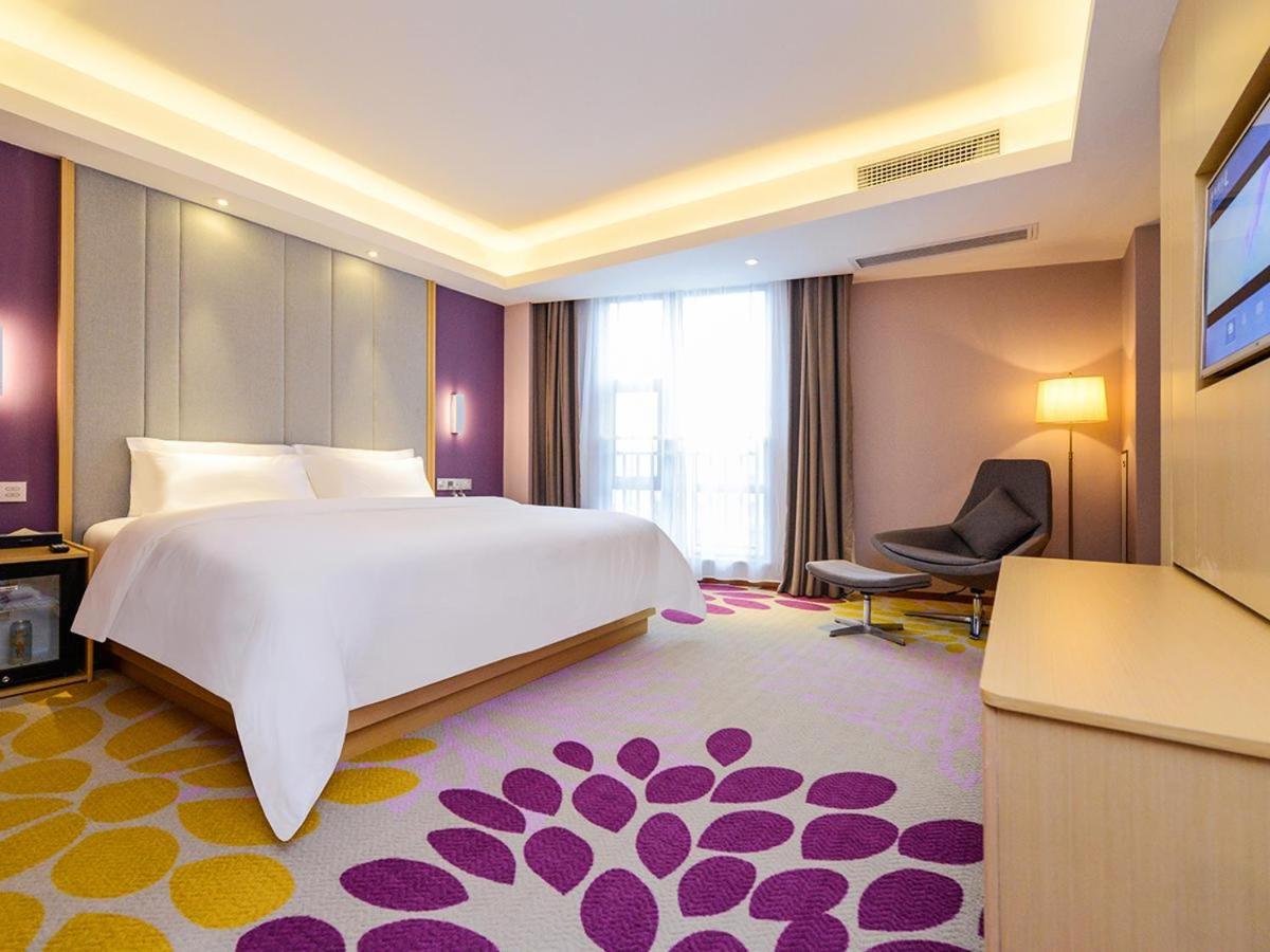 Deluxe King size bed Room