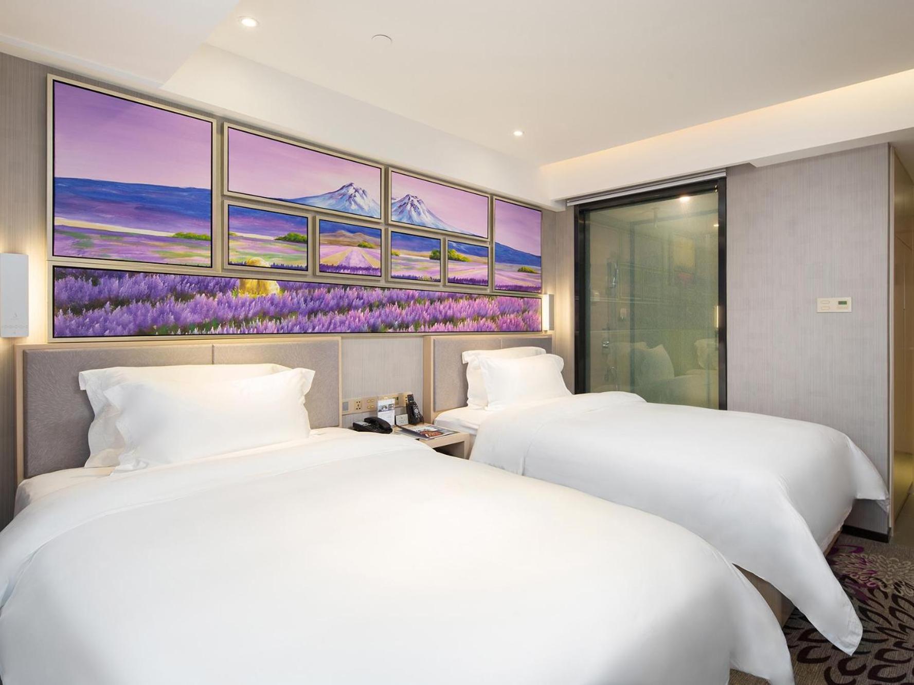 Deluxe Twin Bed Room