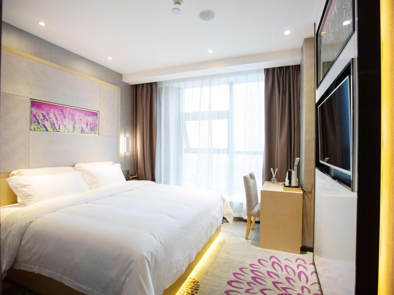 Deluxe King size bed Room