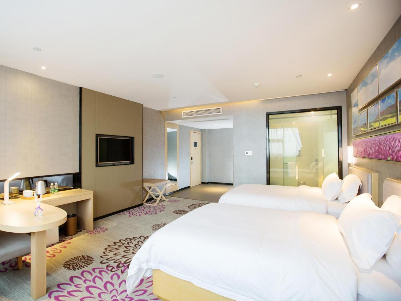 Elegant Twin Room