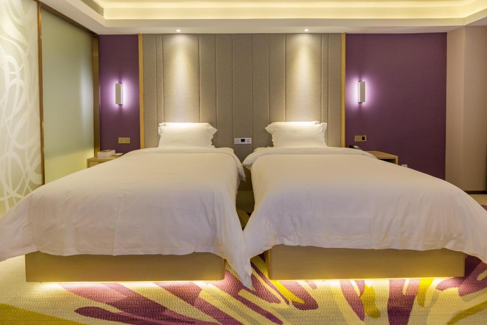 Deluxe Twin Bed Room