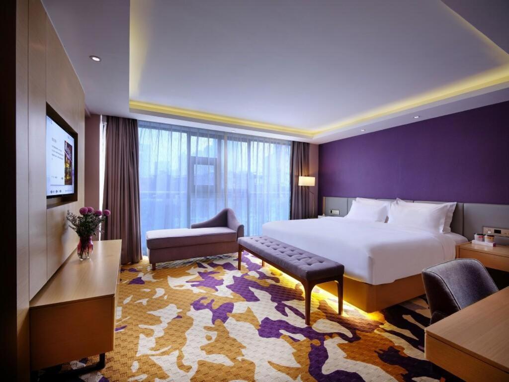 Double Room With View