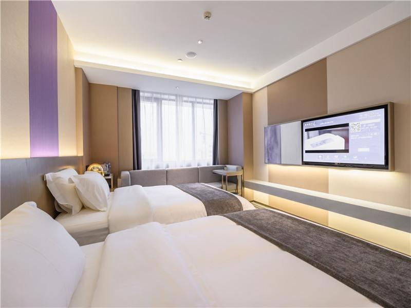 Deluxe Twin Bed Room