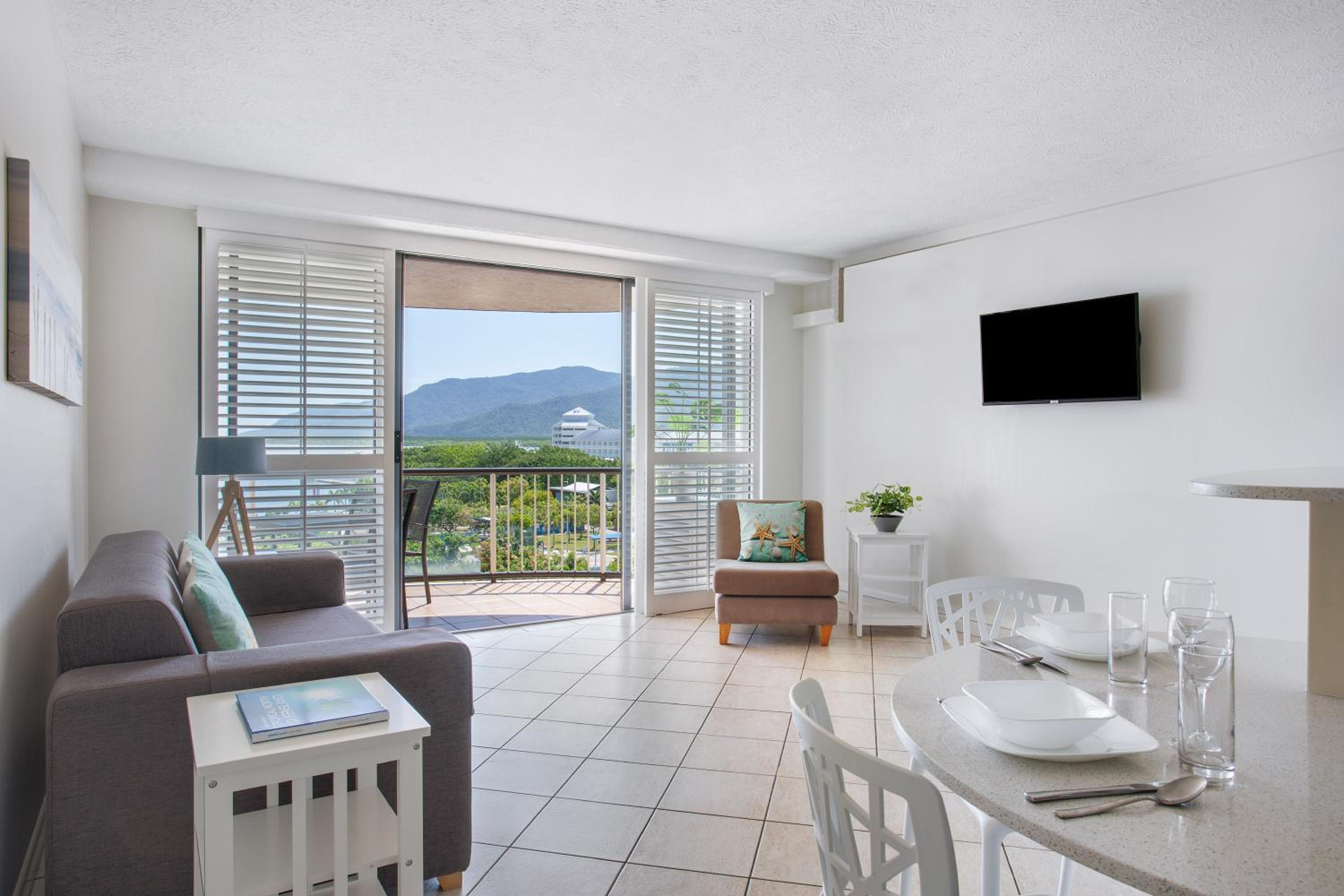 One-Bedroom Ocean - Photo 1