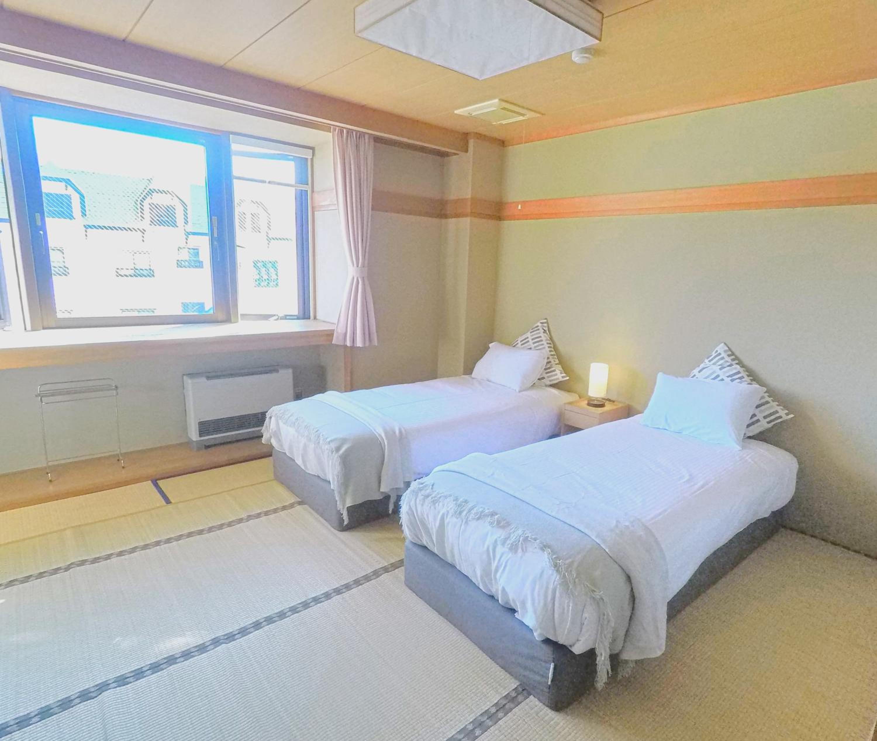 Double or Twin Room with Mountain View photo 1