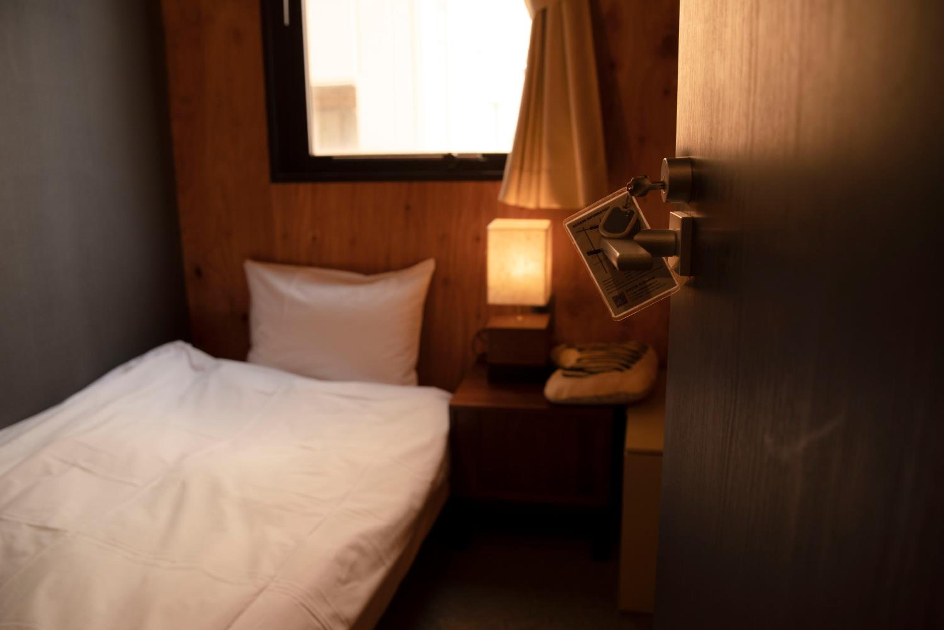 Single Room photo 3
