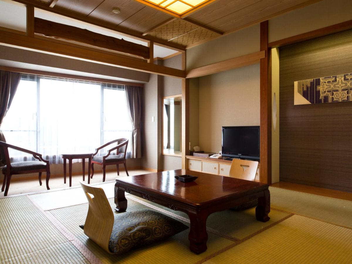 Japanese-Style Room with Shower and Toilet with Town View - Non-Smoking photo 2
