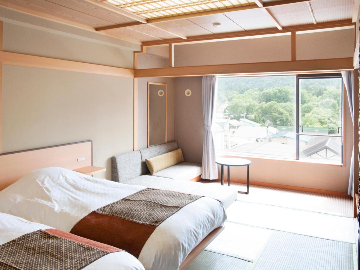 Twin Room with Town View - Non-Smoking photo 3