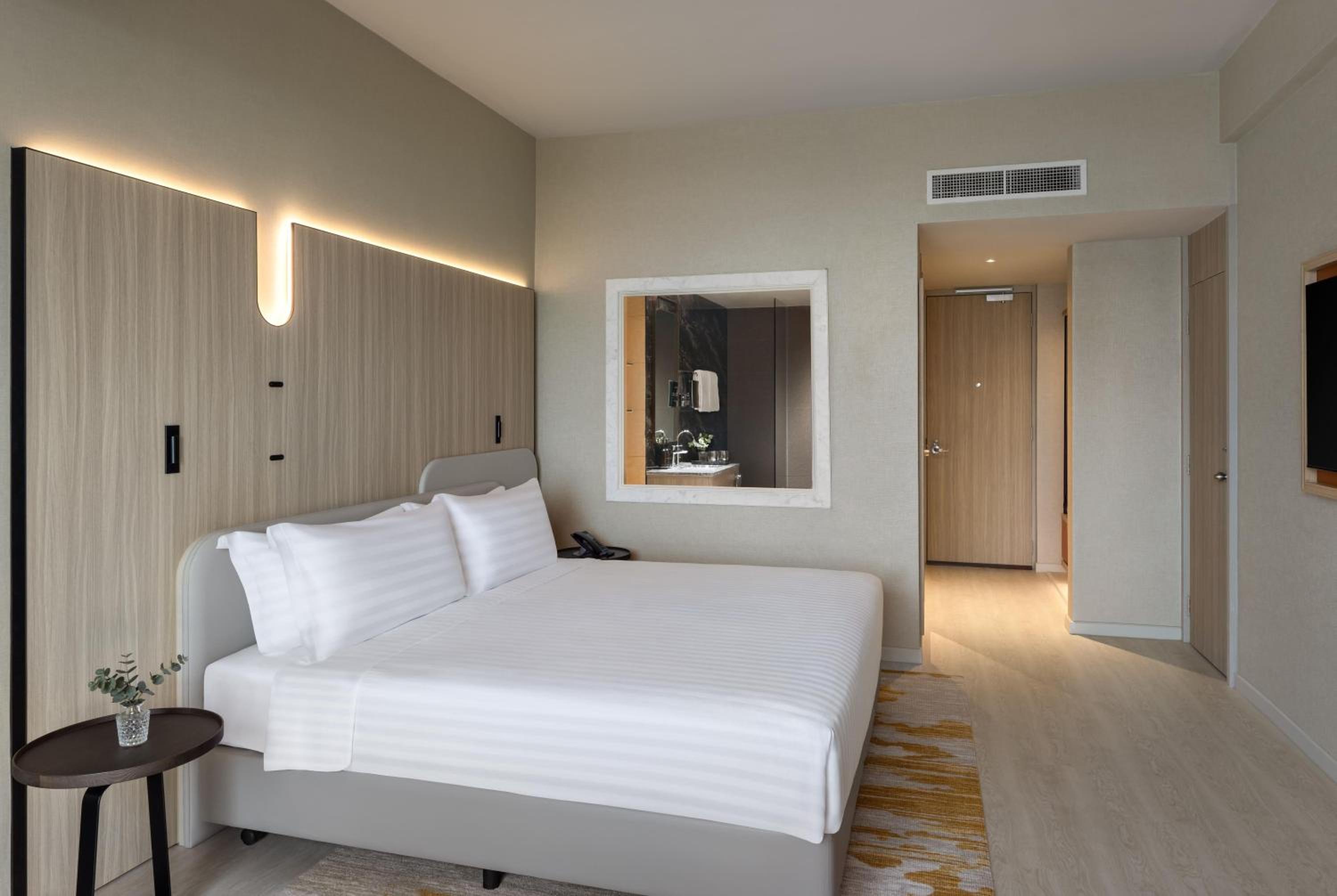 Executive Club King Room with Marina Bay View