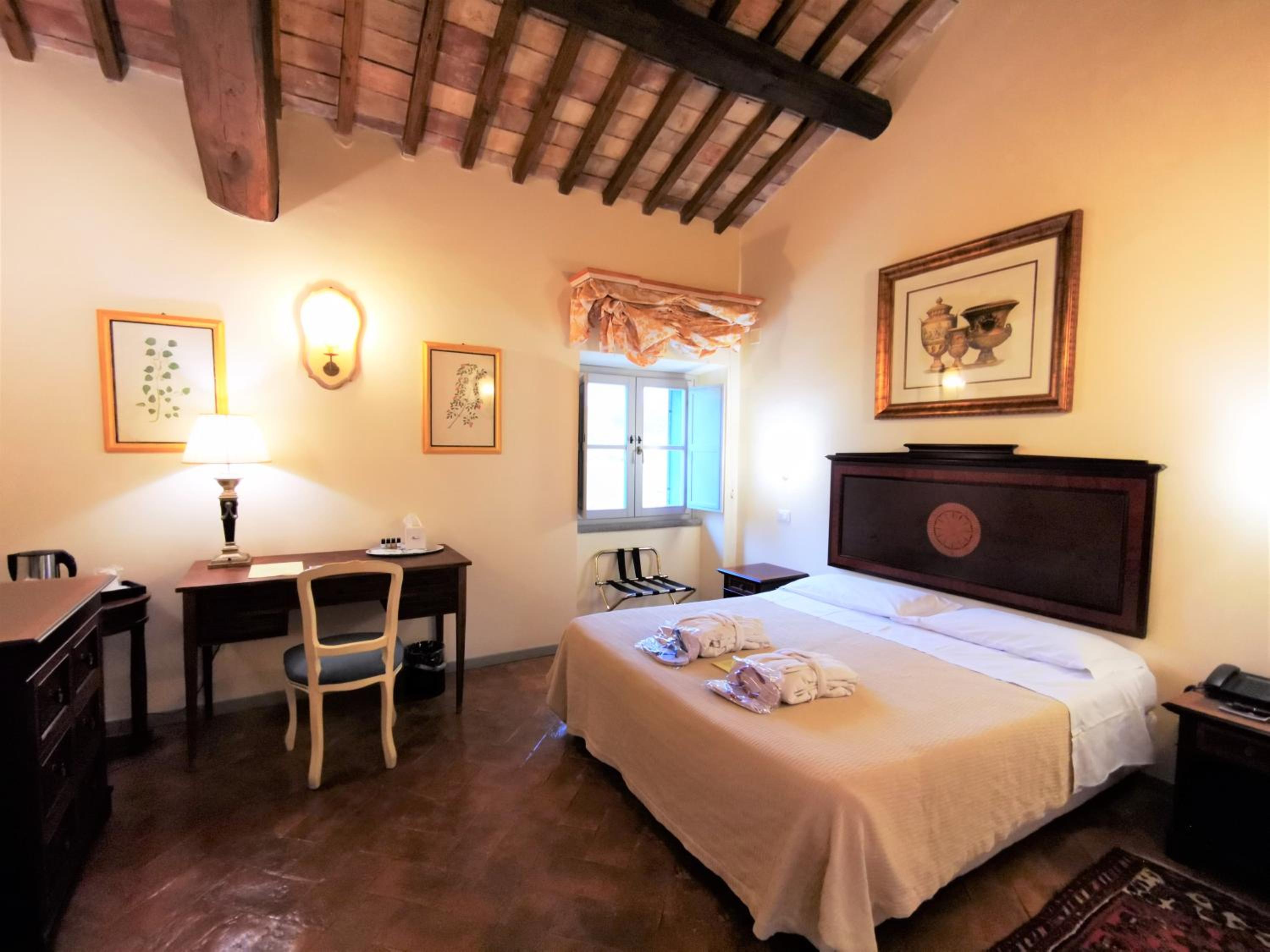 Standard Double Room with Spa Access  - Photo 4