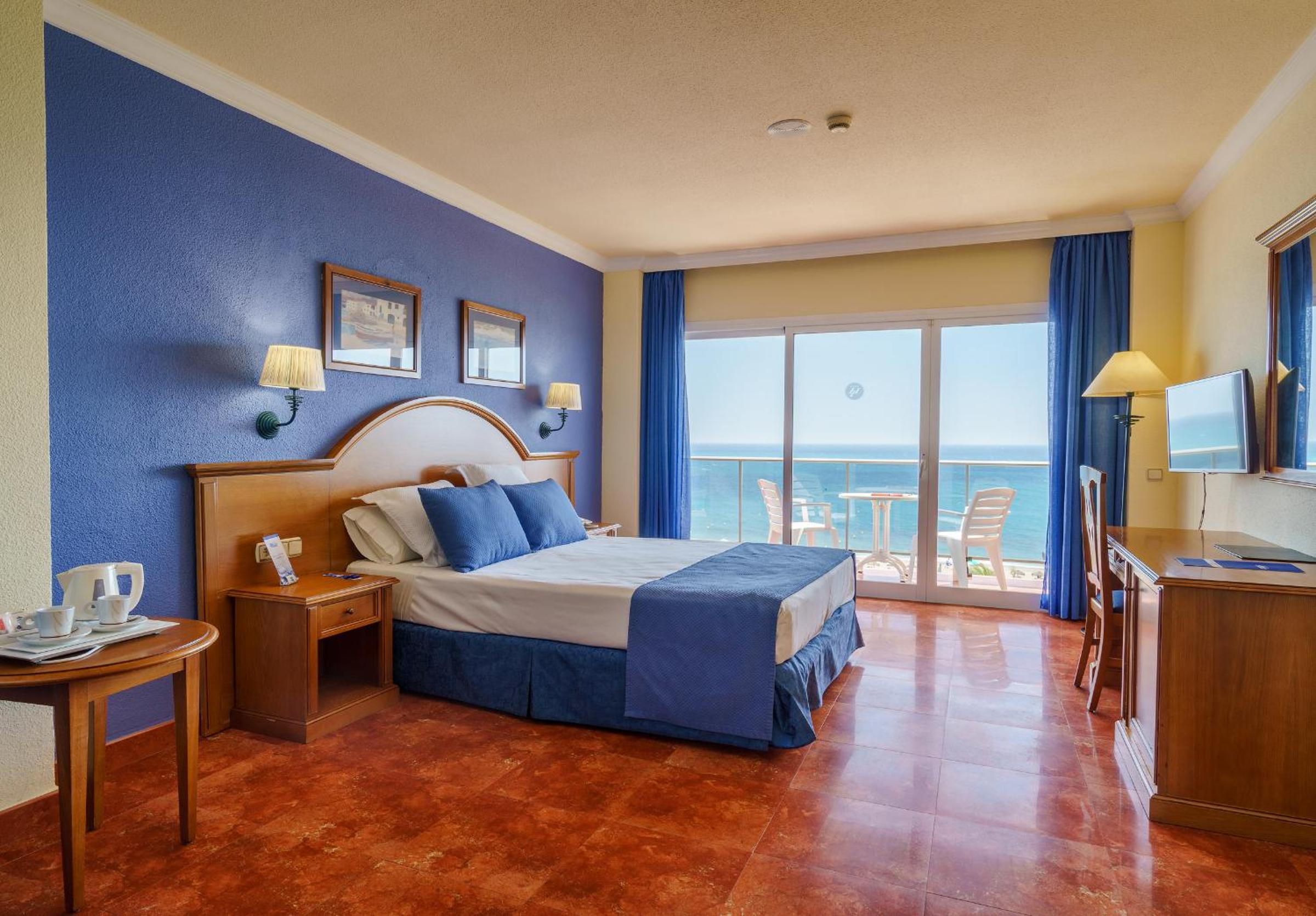 Superior Twin Room with Sea View - Photo 1
