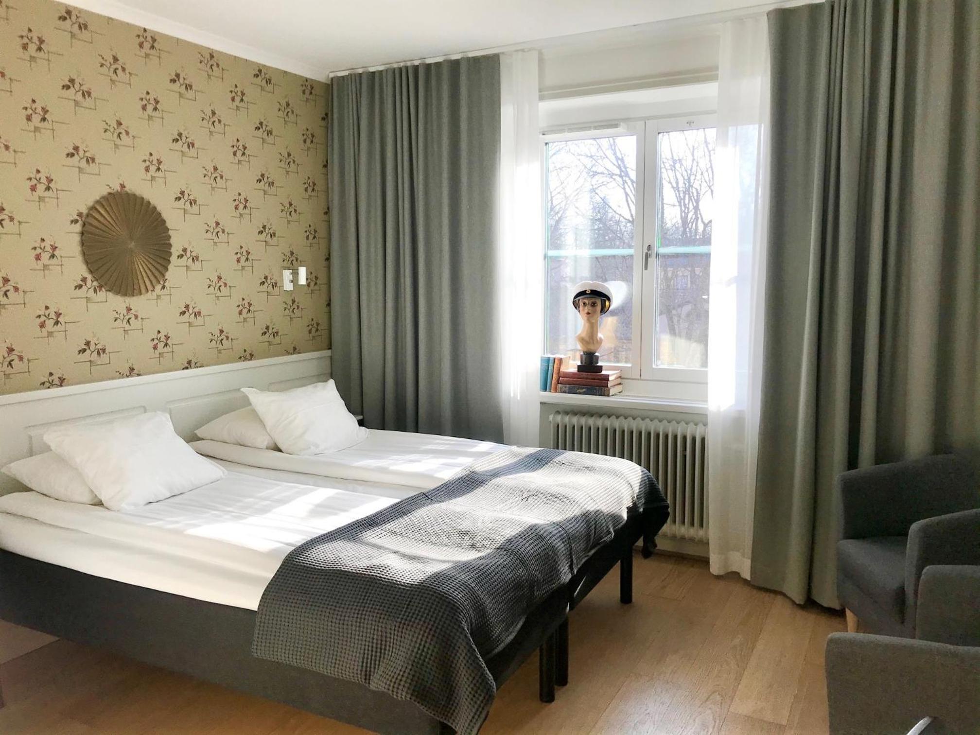 Standard Twin Room photo 2