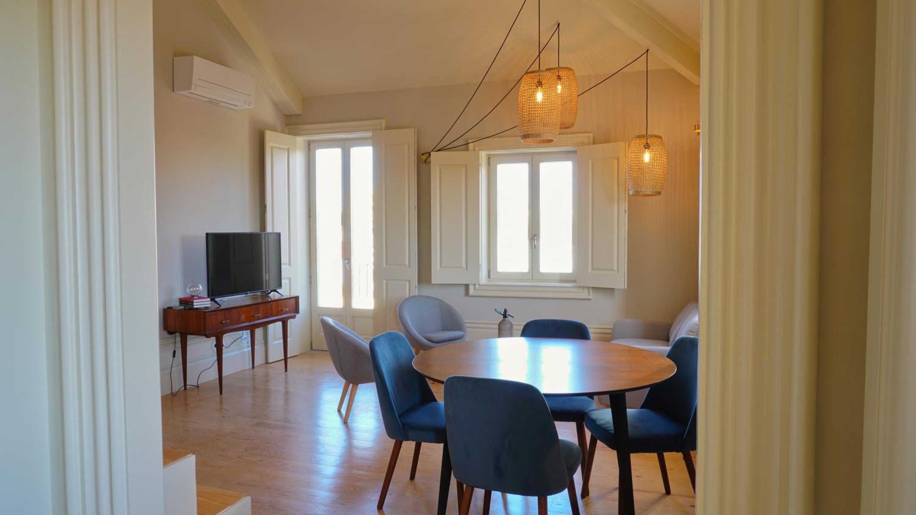 Duplex Apartment thumbnail 5
