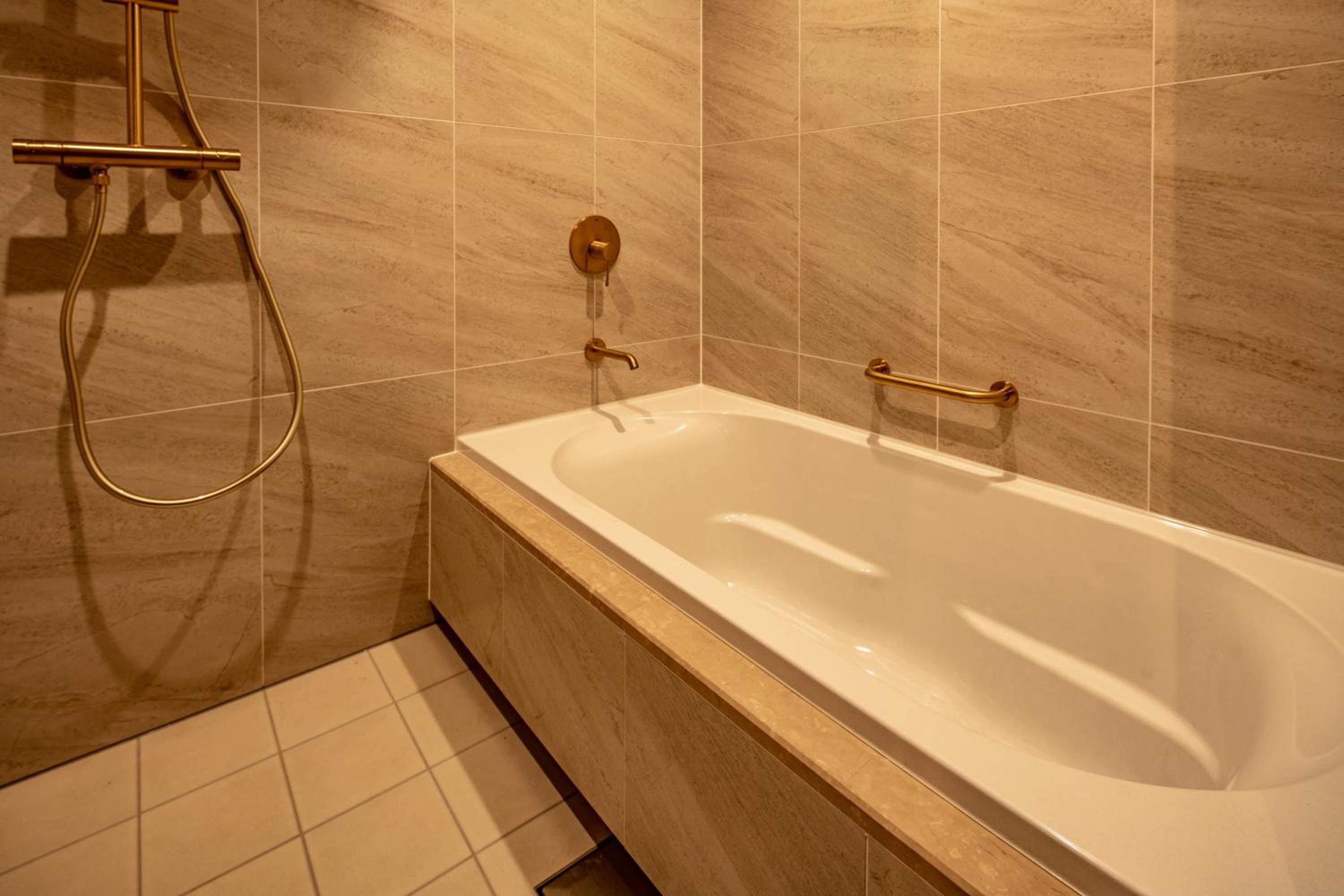Premium Twin Room with Club Lounge Access (Episode 5) - Non-Smoking