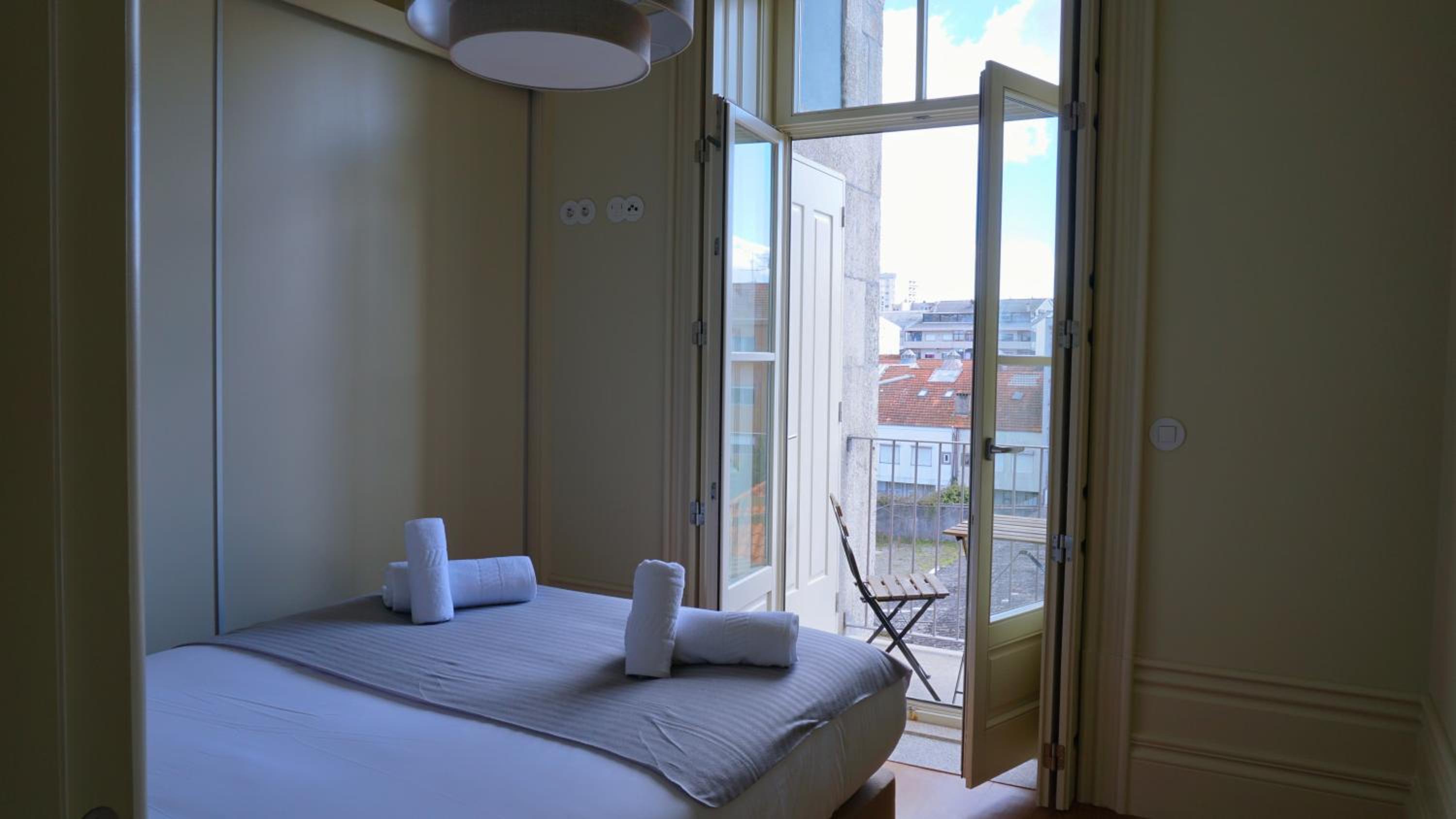 Two-Bedroom Apartment thumbnail 5