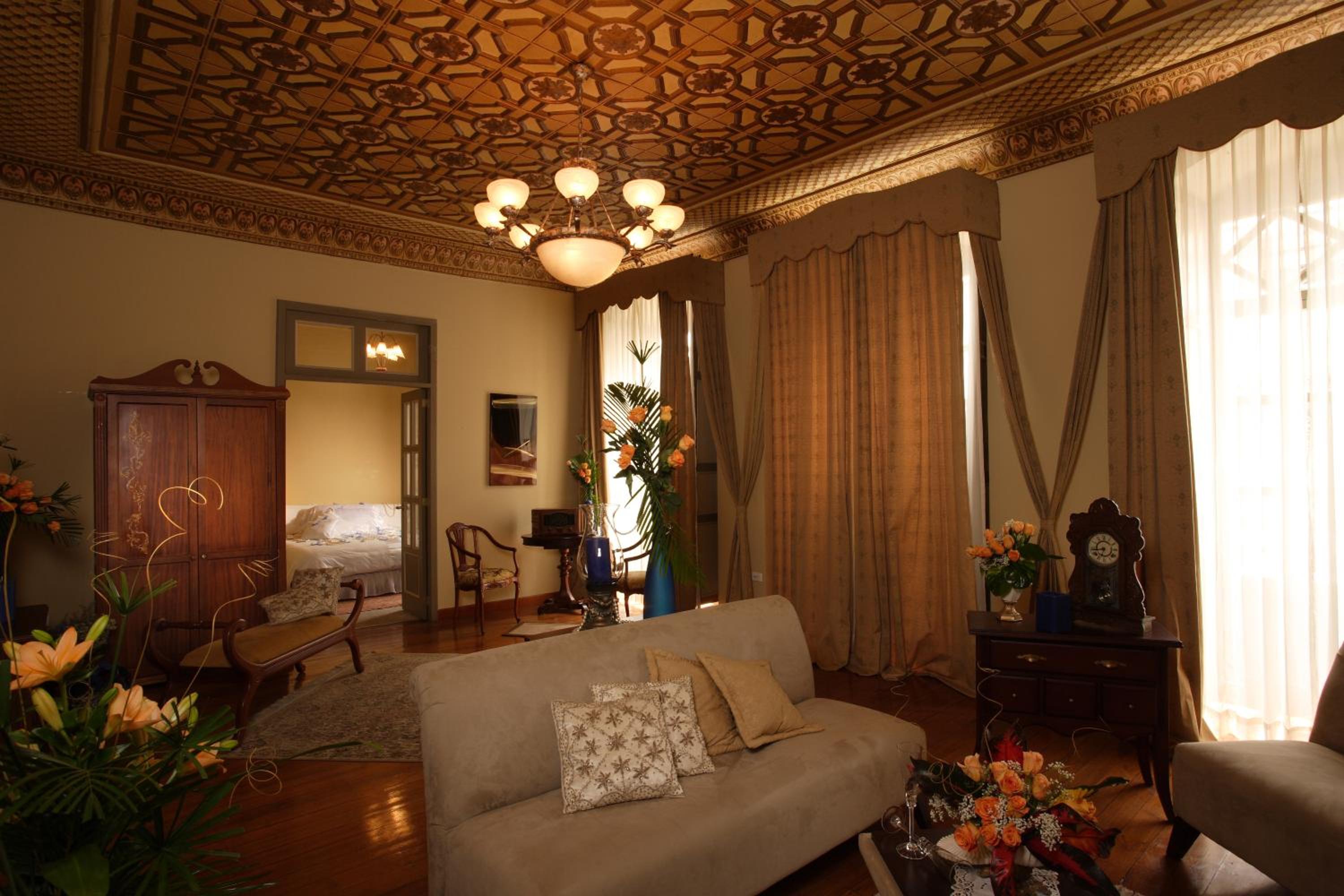 Deluxe Suite photo 2