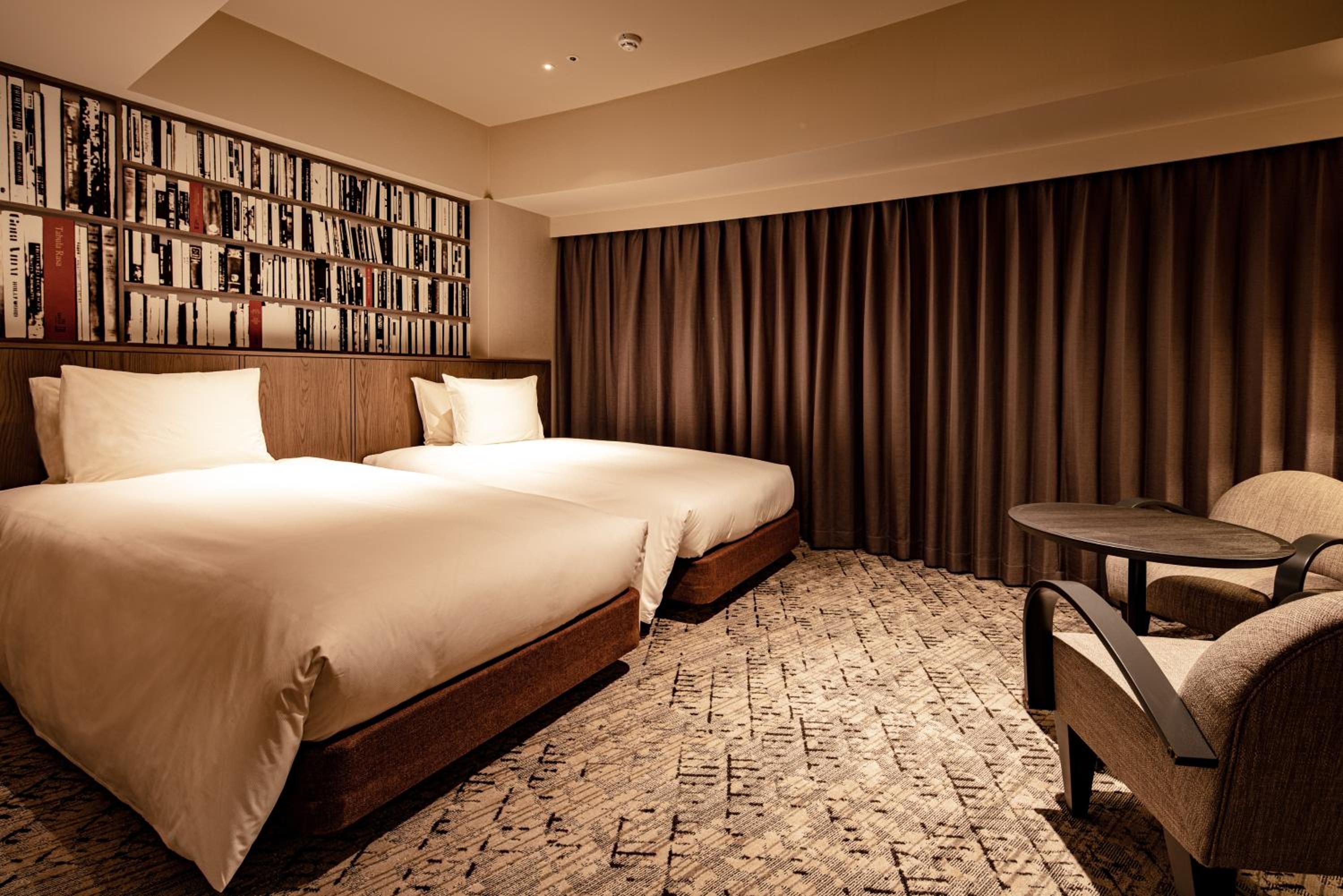 Standard Twin Room with Club Lounge Access (Episode 1) - Non-Smoking thumbnail 6