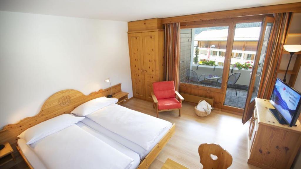 Standard Double Room with Balcony photo 3