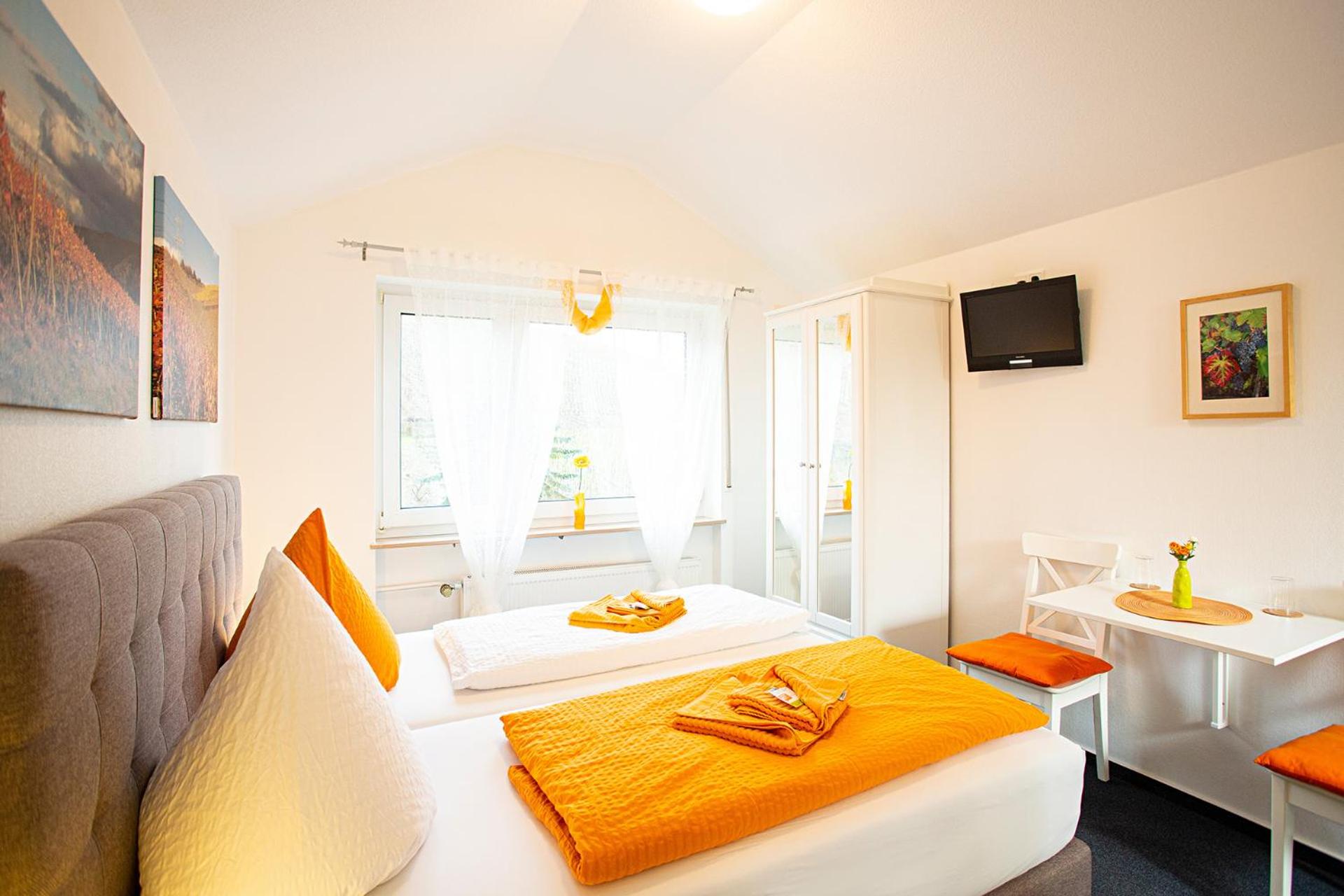 Double Room - Photo 4