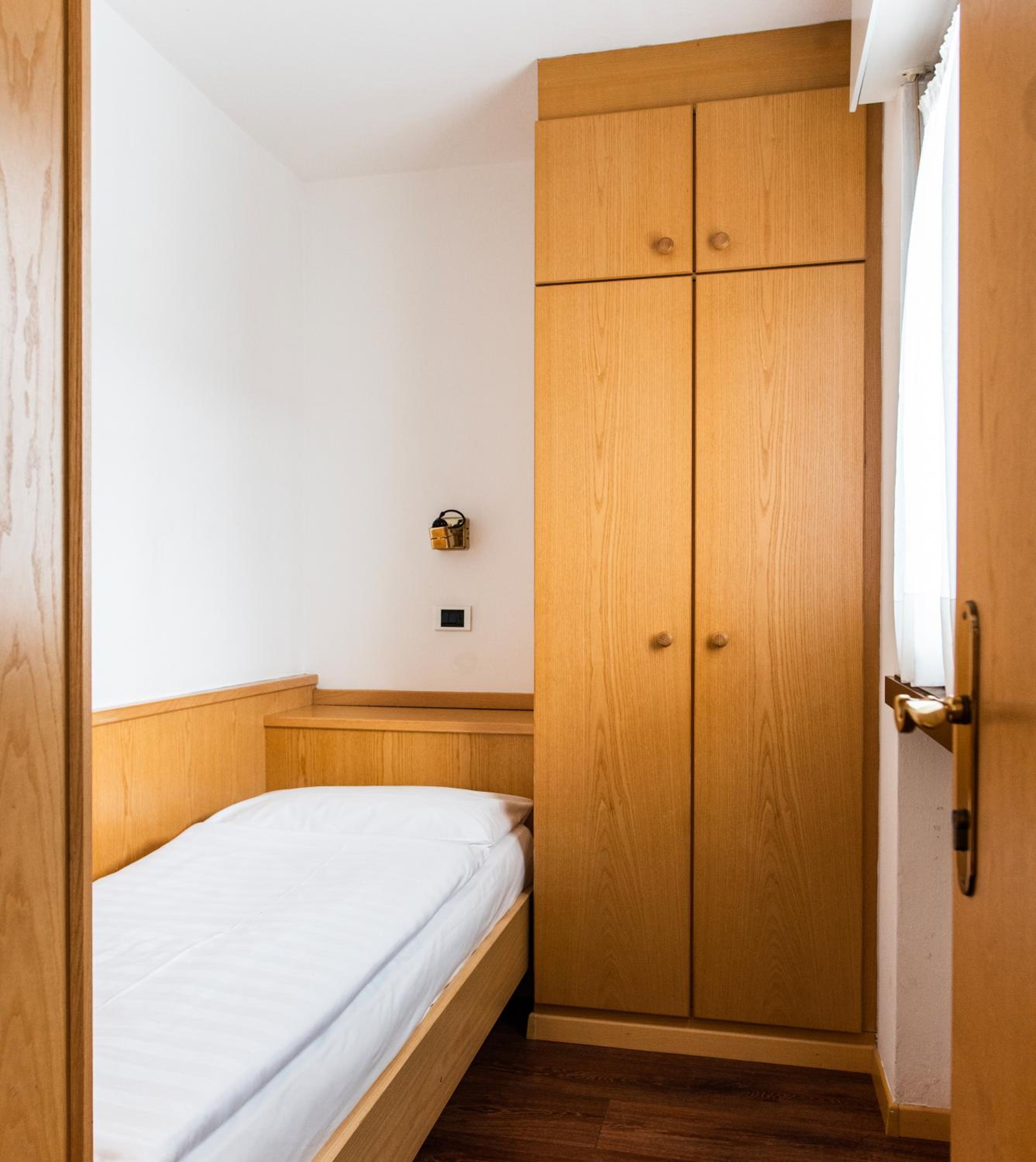 One-Bedroom Apartment (3 Adults)