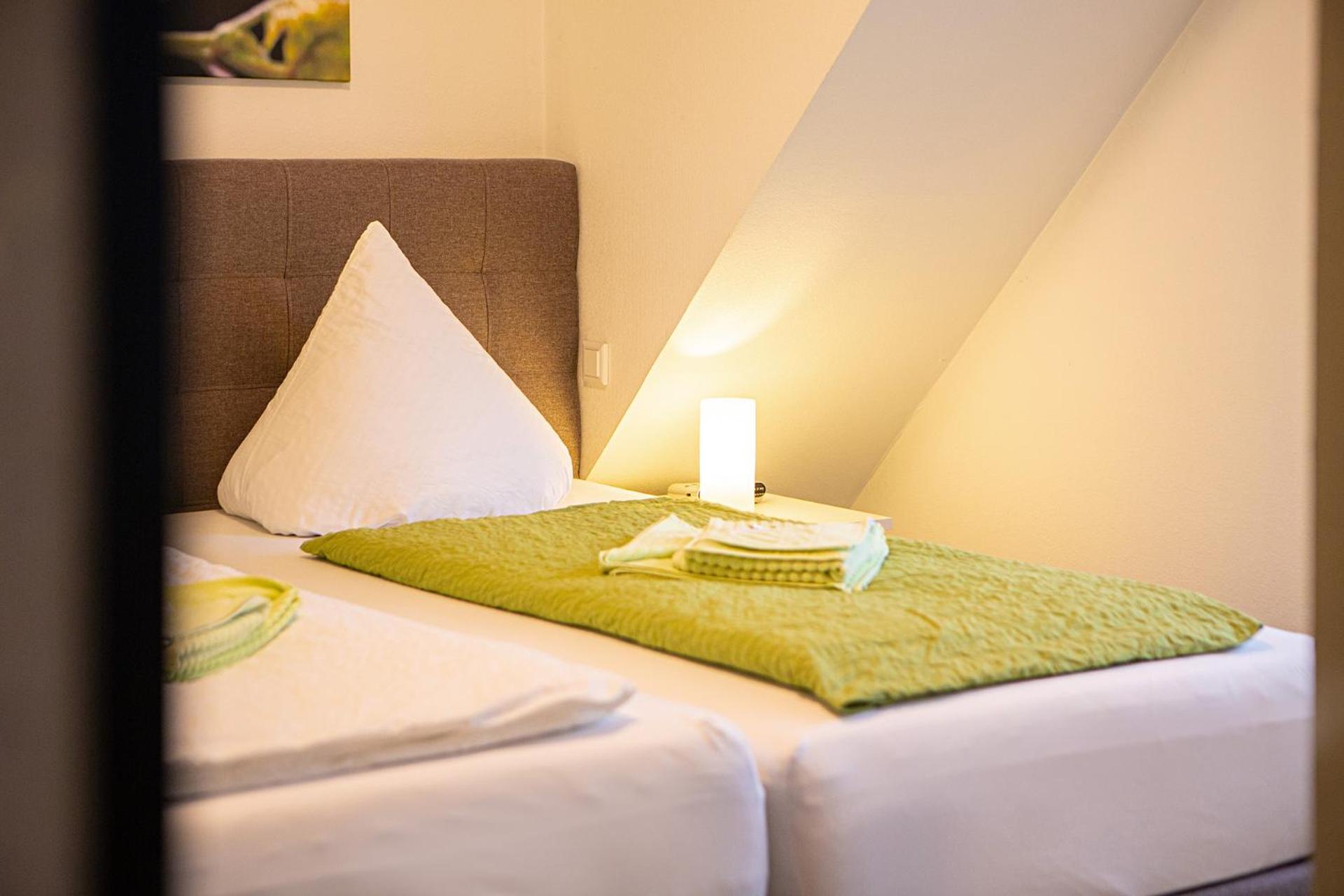 Double Room - Photo 17